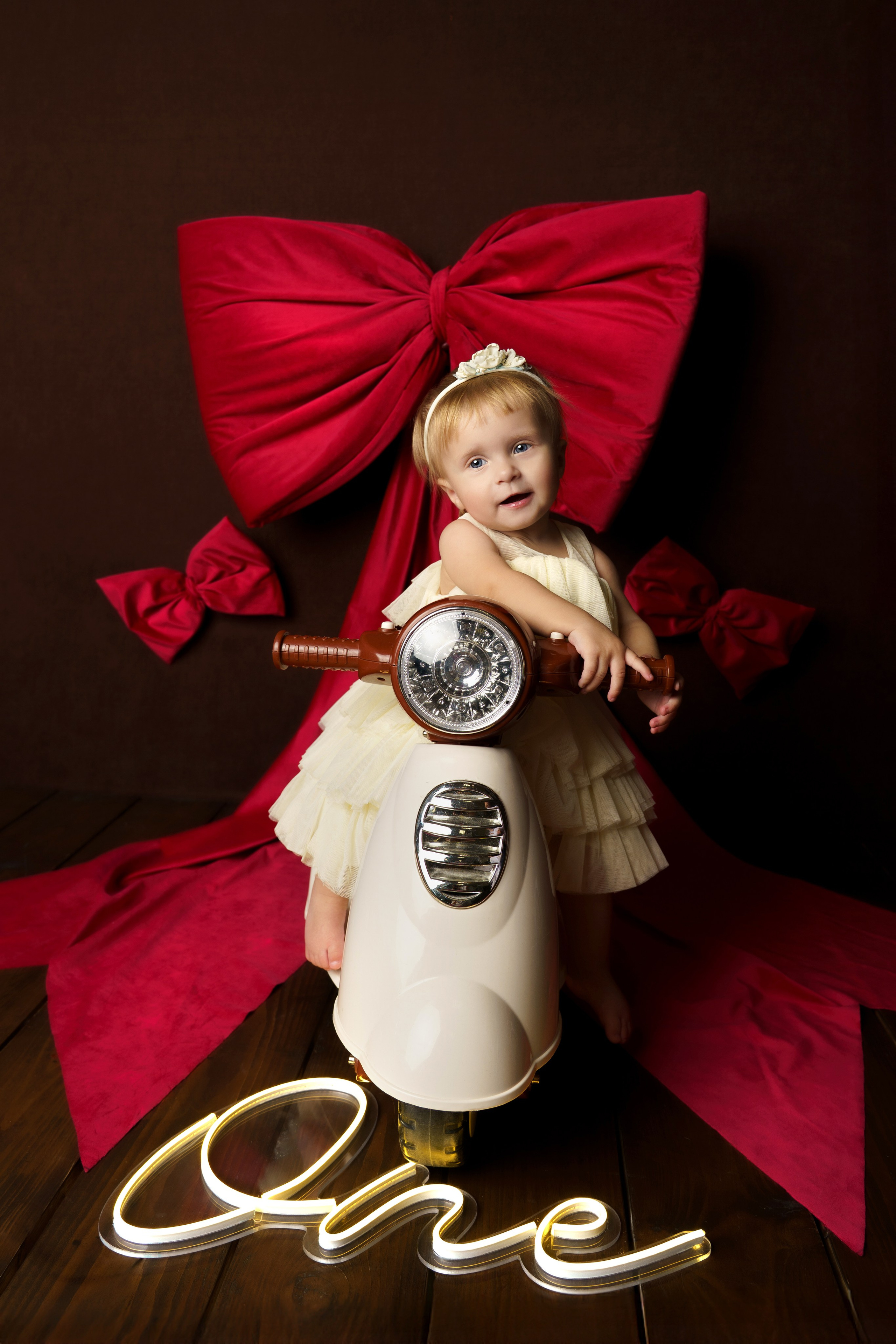 Фотосессия ГОДОВАСИЕ. Фотограф новорожденных, детей до года и беременных в Симферополе