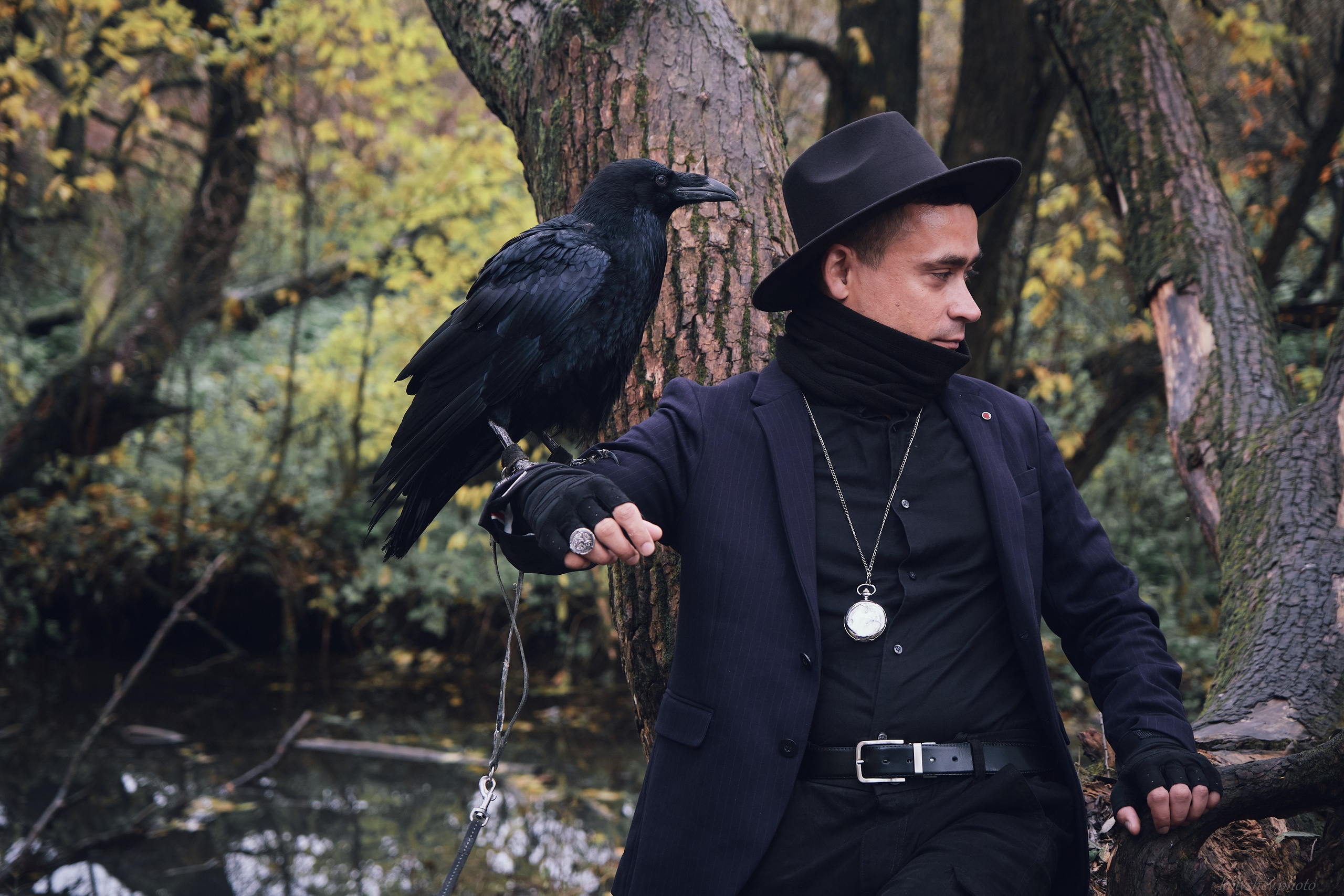 Фотосессия с вороном. Портретный фотограф на новый год в Москве Виктория Колышева