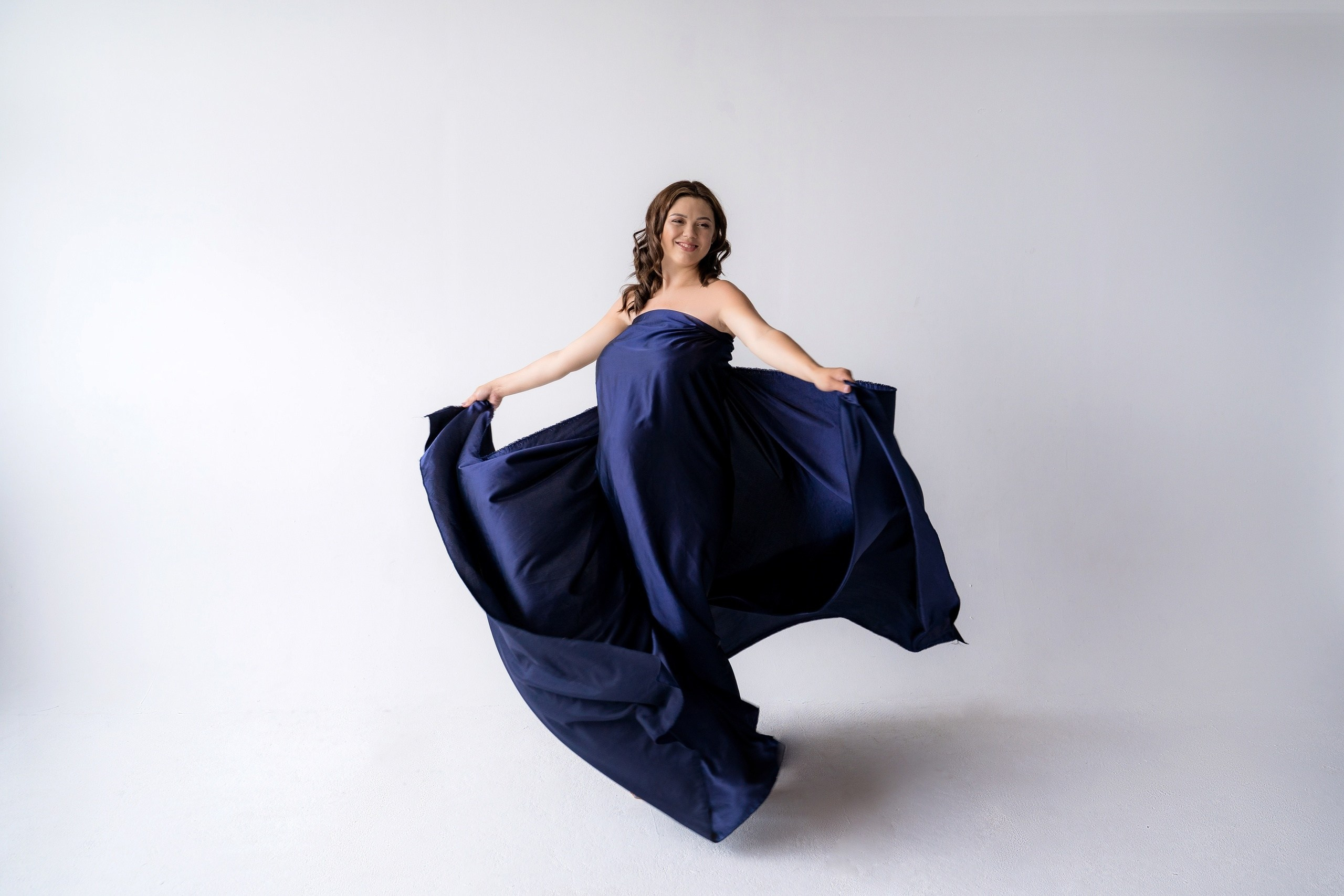 Ткани для беременных. Фотостудия Малина в городе Улан-Удэ. Фотограф Ирина Жарникова