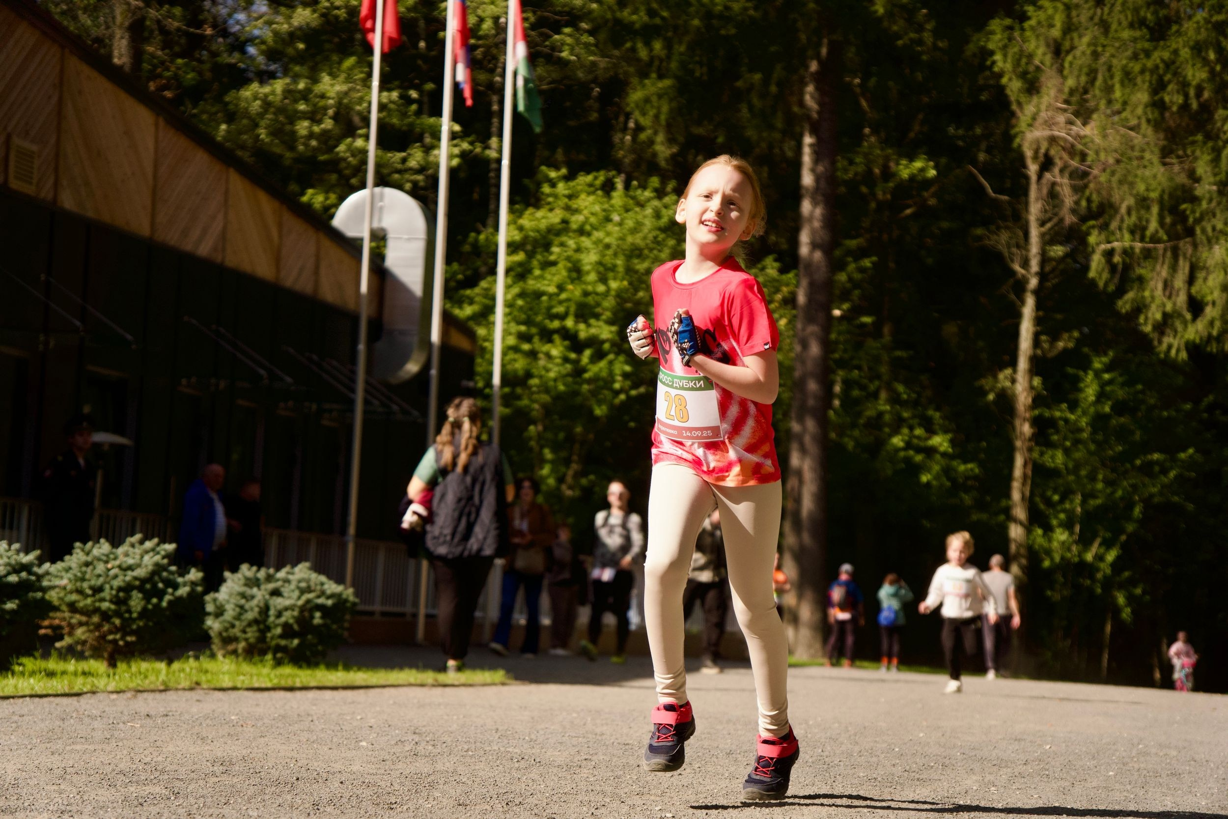 Забег в парке «Дубки». Кафе «БЕЛКА НАШЕПТАЛА». Ну оооочень концептуальное кафе