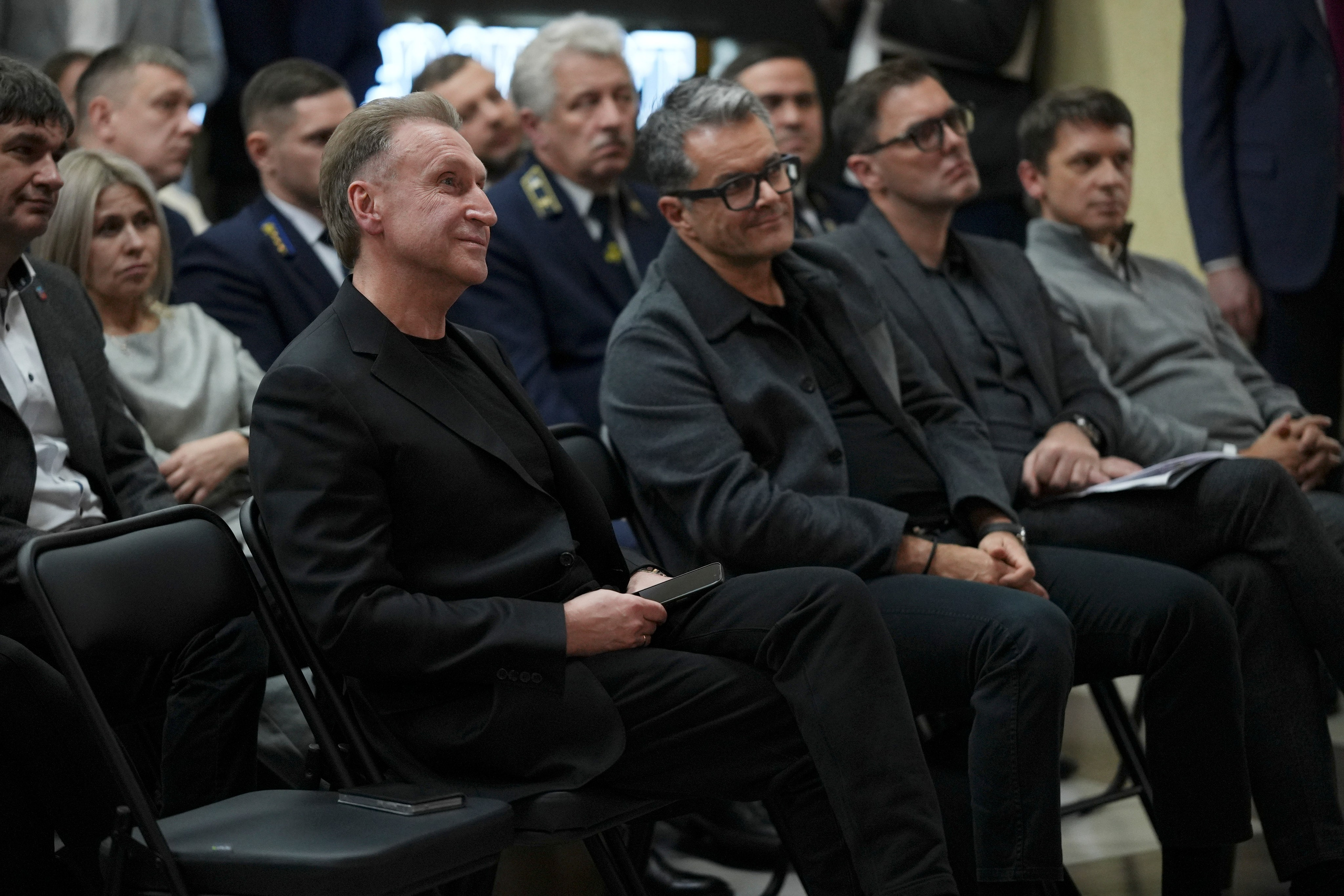 Репортажный фотограф в Новосибирске — Александр Мигда | Съёмка мероприятий. Фотограф в Новосибирске для свадеб, репортажа и бизнеса| MIGDA PHOTO