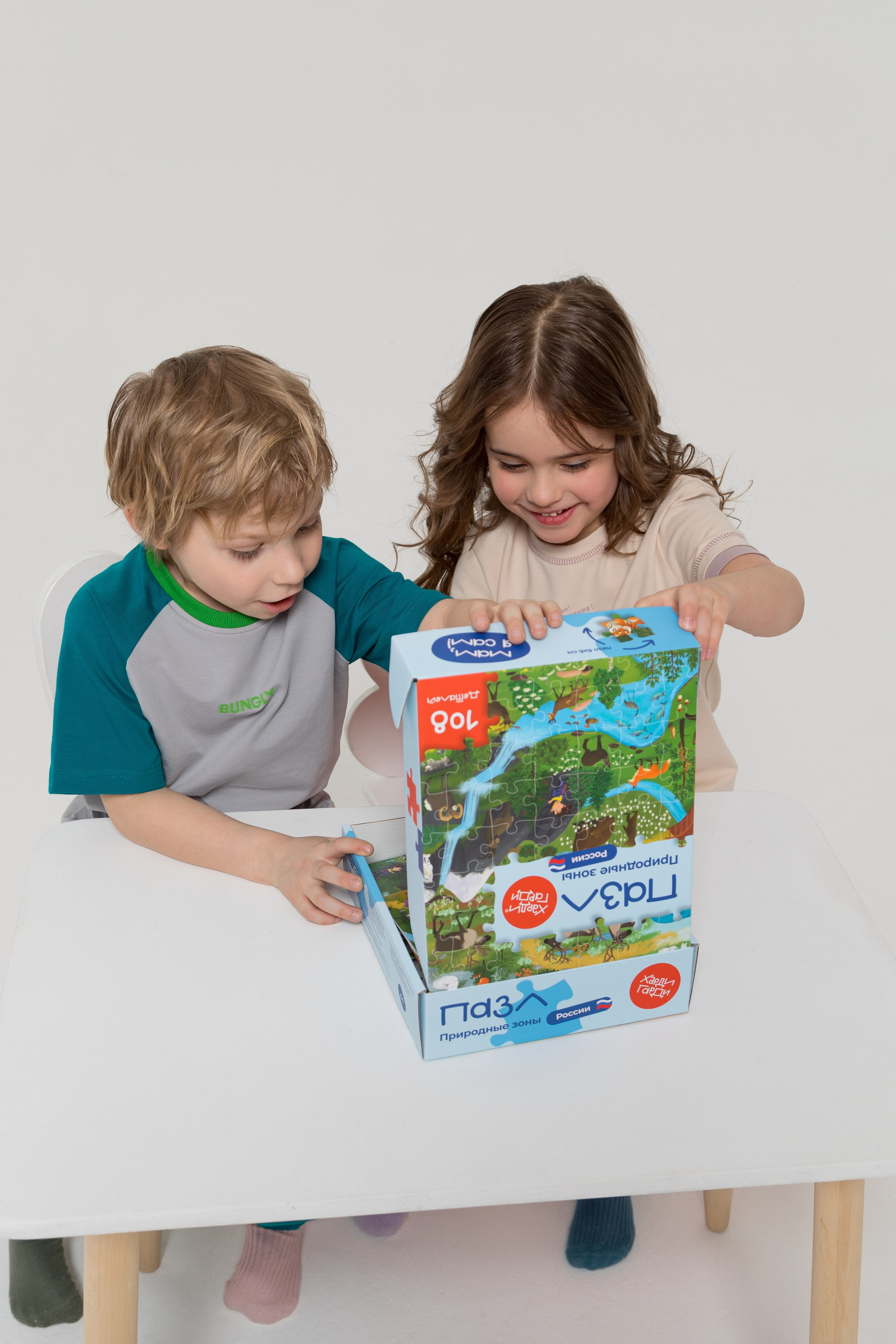 Имиджевая и каталожная съёмка для бренда детских пазлов. Детский и контент фотограф Надя Волкова Санкт-Петербург