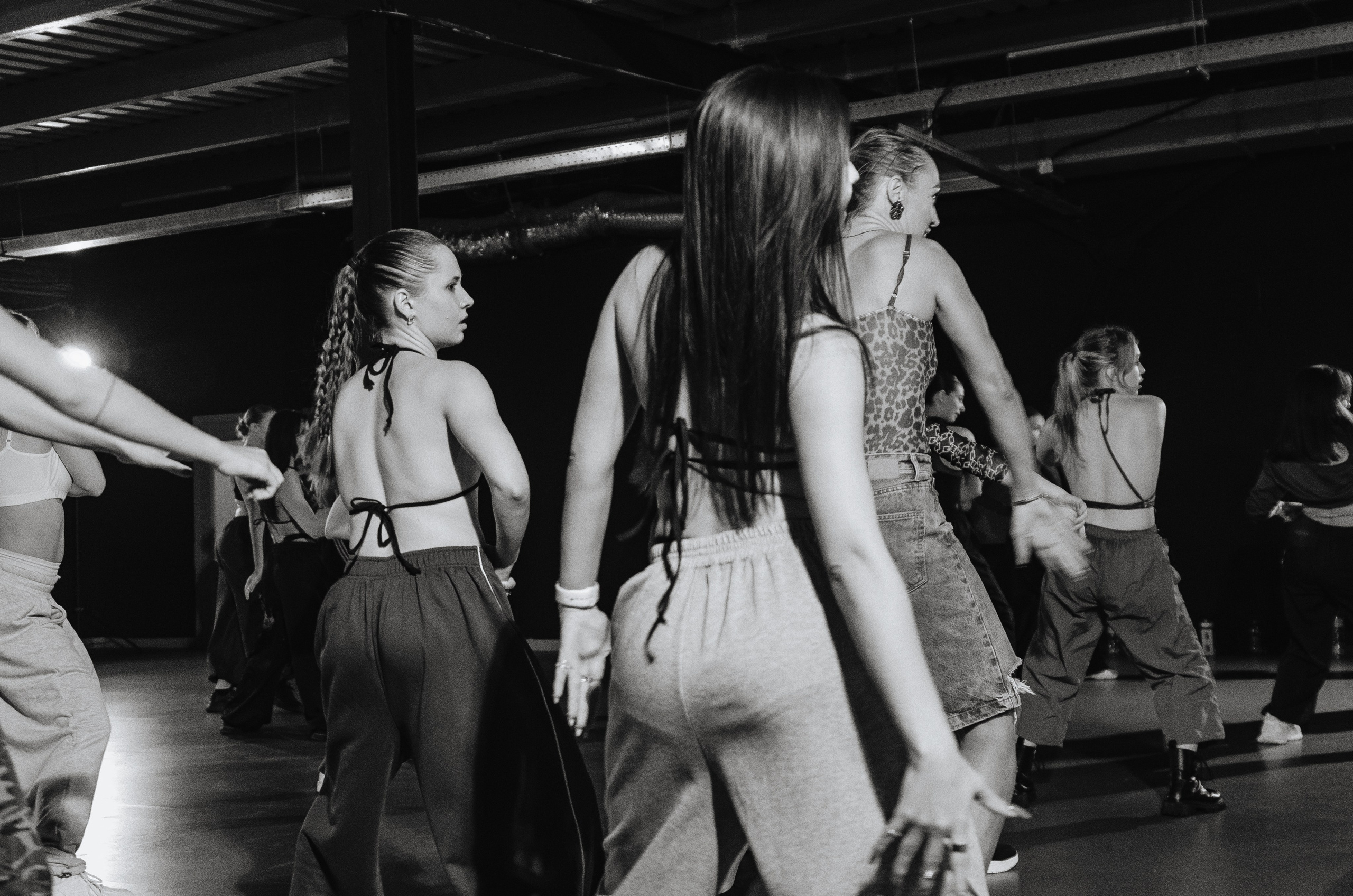 Мастер-классы по High Heels/Girly hip-hop от Оксаны ATTA. Денисова Аля — фотограф для парных съемок и индивидуальных историй в Барнауле