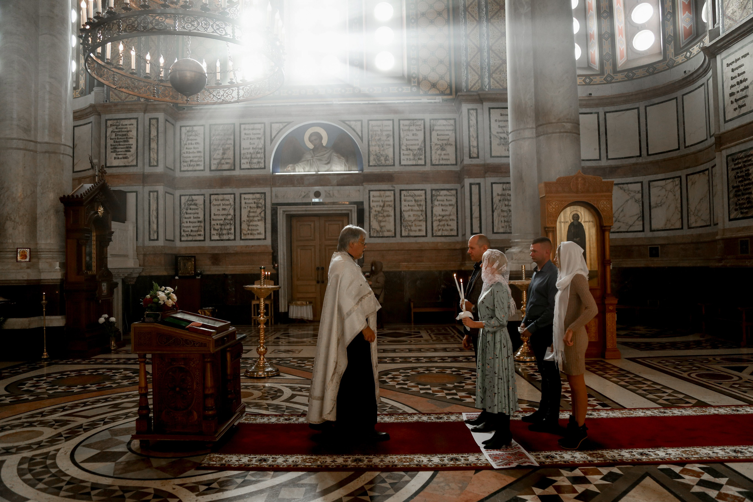 Венчание Вячеслав и Тамара Усыпальница Адмиралов. Свадебный и семейный фотограф в Севастополе и Крыму Анастасия Сураева