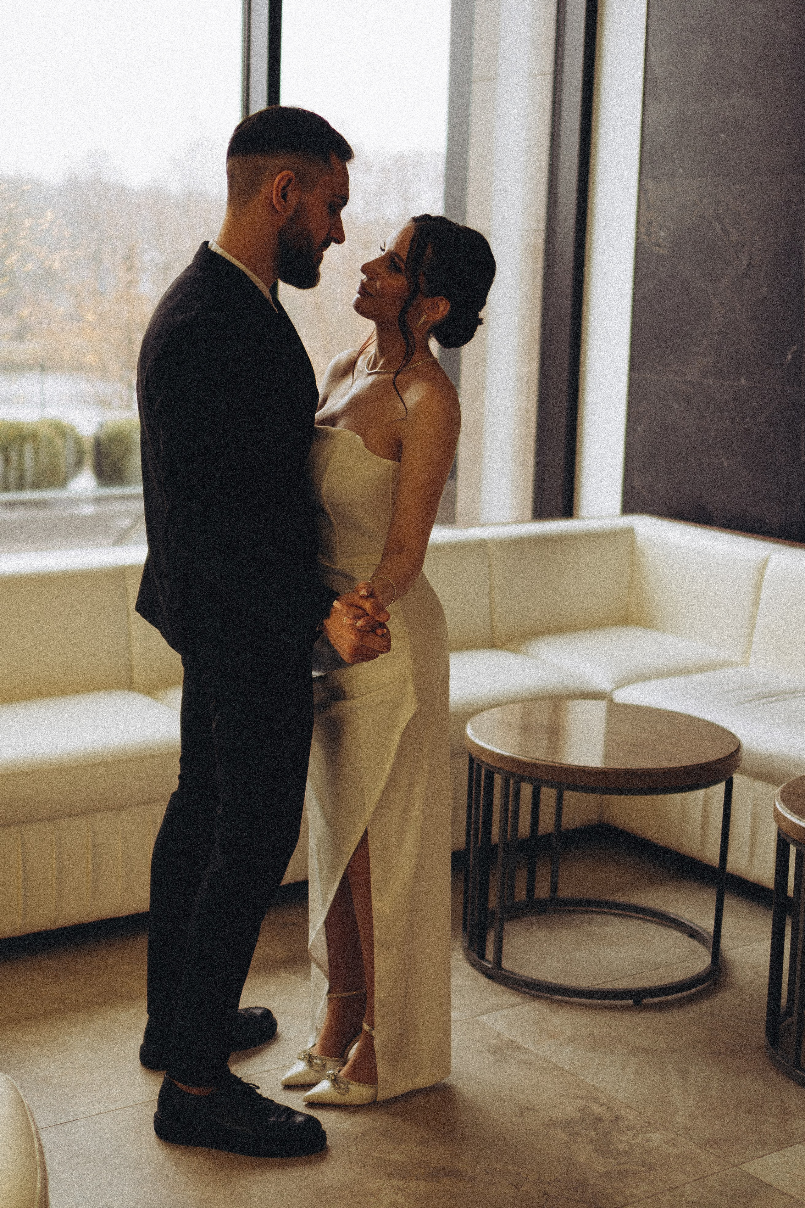 СВАДЕБНАЯ СЬЕМКА СБОРОВ ЖЕНИХА И НЕВЕСТЫ В ОТЕЛЕ И ТАКЖЕ ФОТОСЕССИИЯ В ОТЕЛЕЕ МЕГАПОЛИС БРЯНСК. Профессиональный фотограф, Санкт-Петербург — Виктория Богомолова