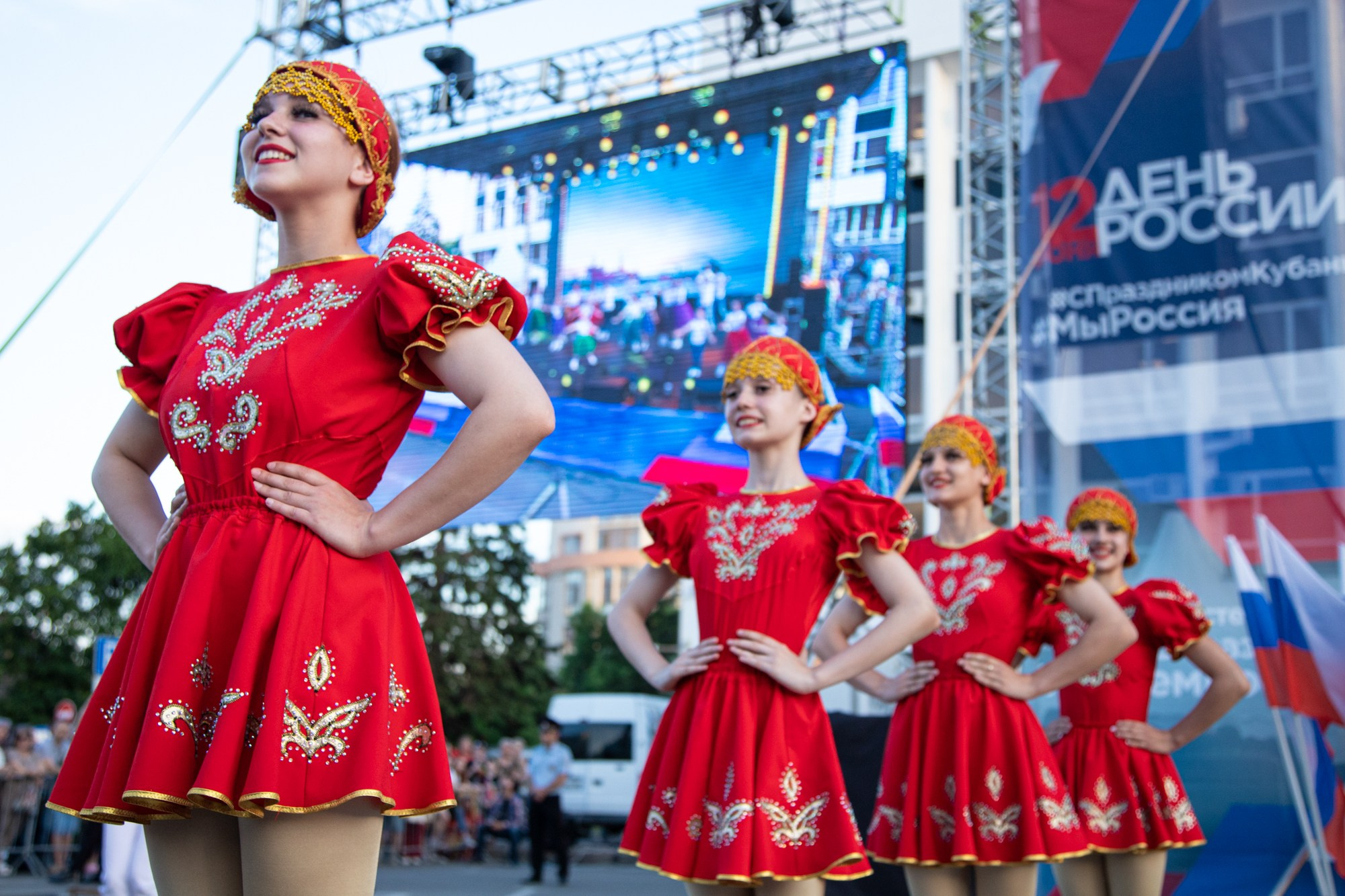 День России в Краснодаре 2022. Репортажный, промышленный и маркетплейс-фотограф Дмитрий Чернат