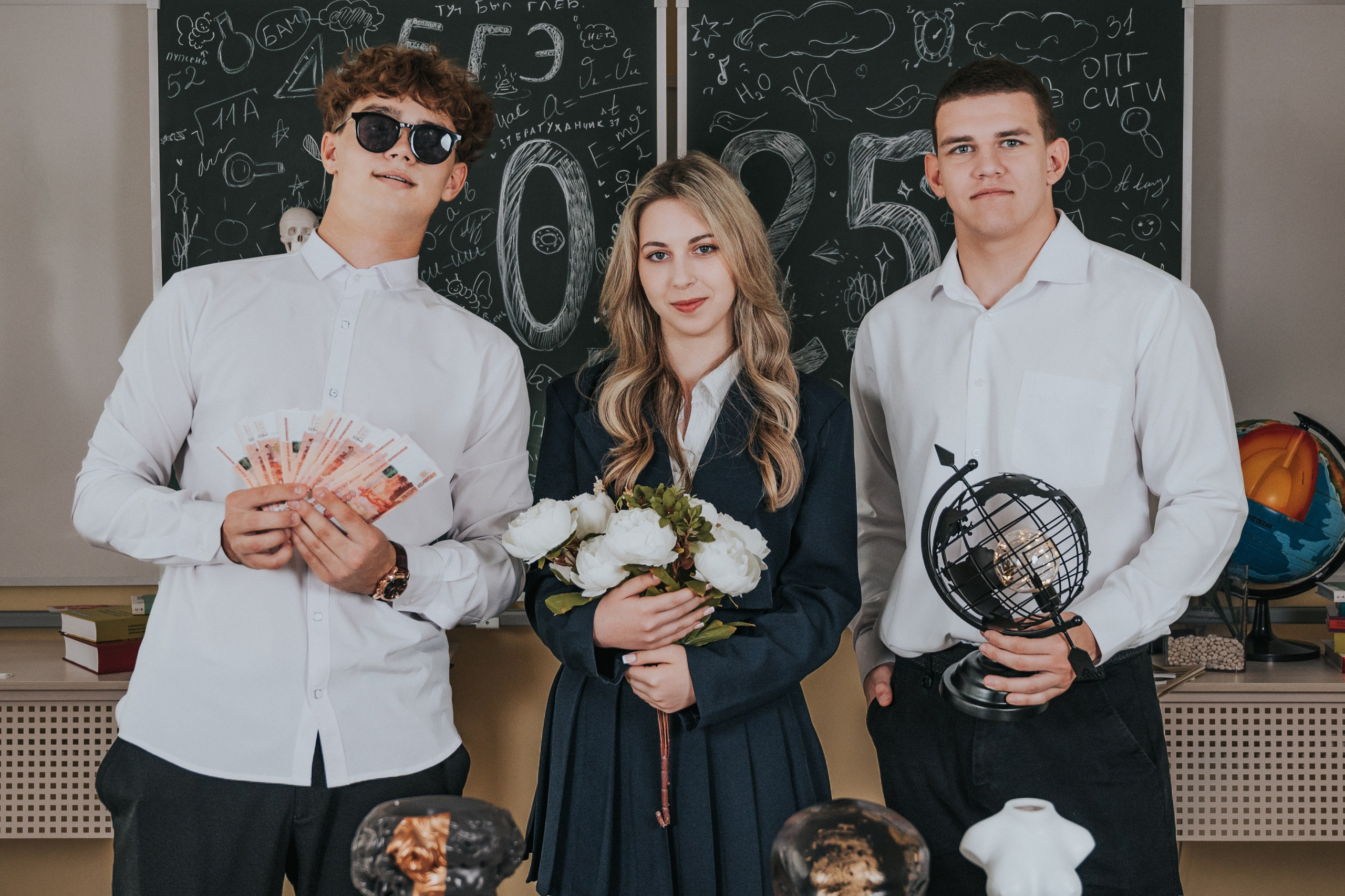 В школе. Выпускные альбомы и Школьный фотограф в Алексеевке, Бирюче, Красном