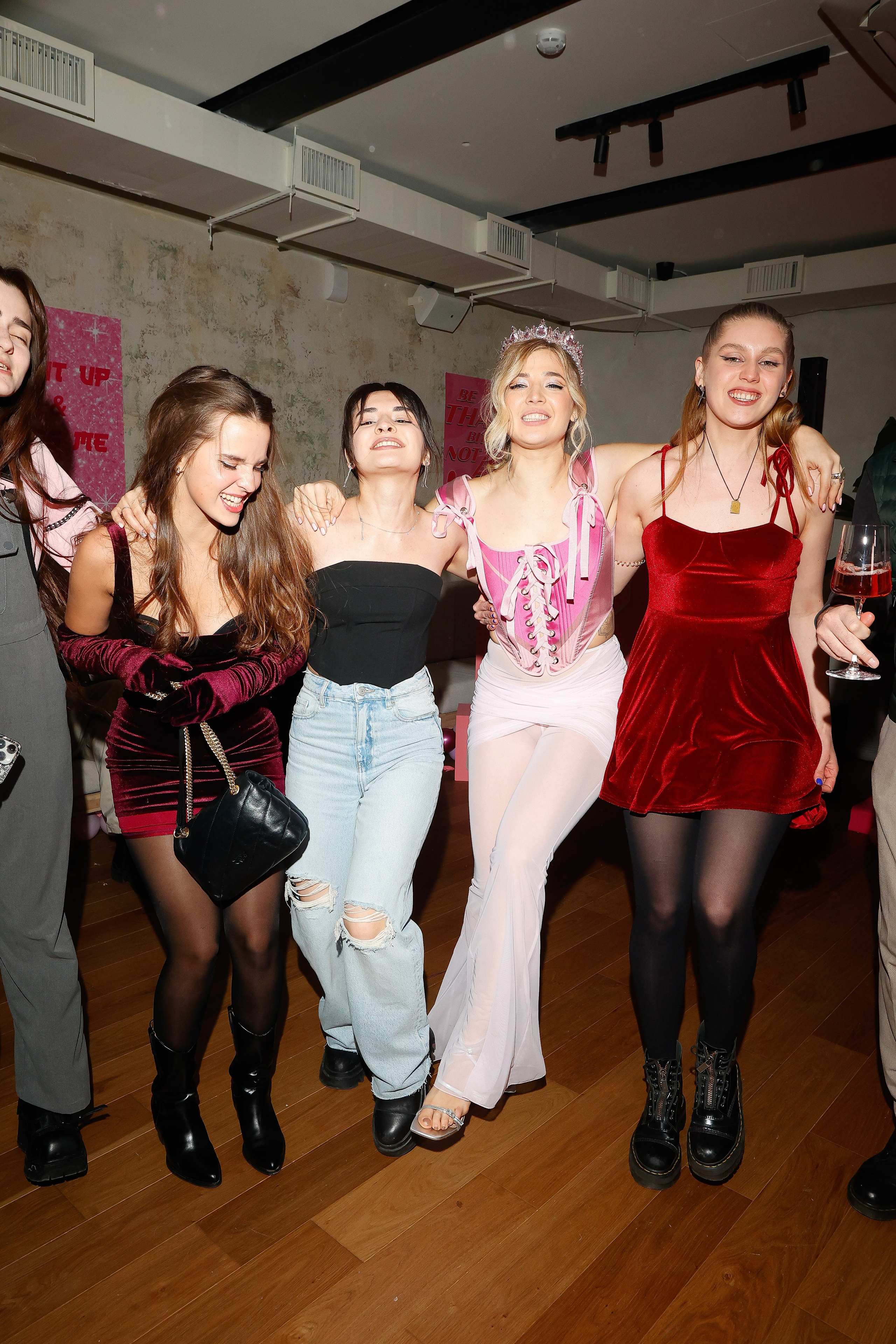 АНЯ ПОКРОВ. Nikolskayasecular