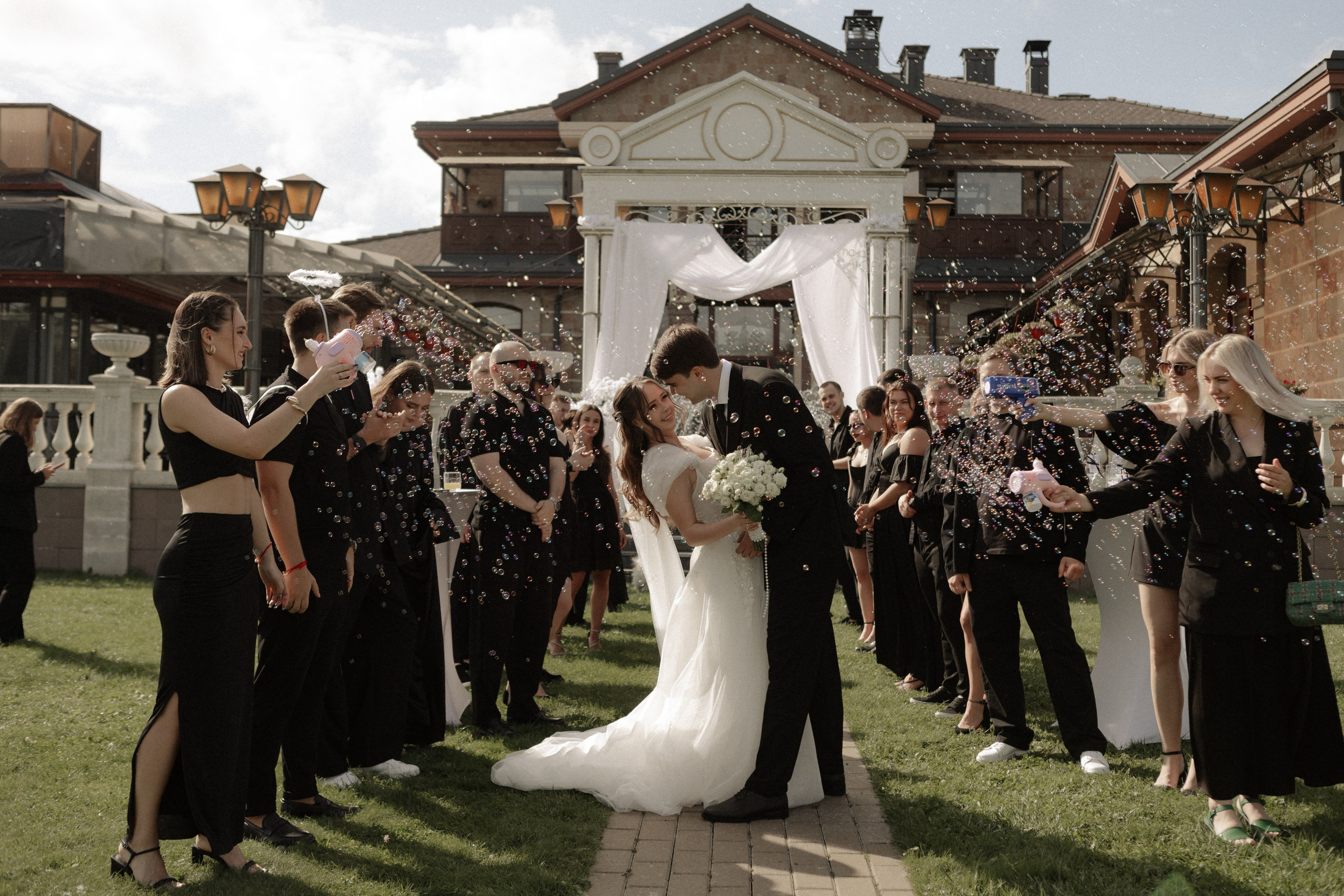 Аля и Паша. Свадьба в Пахра Парк. Свадебный и портретный фотограф в Москве Анастасия Масюк