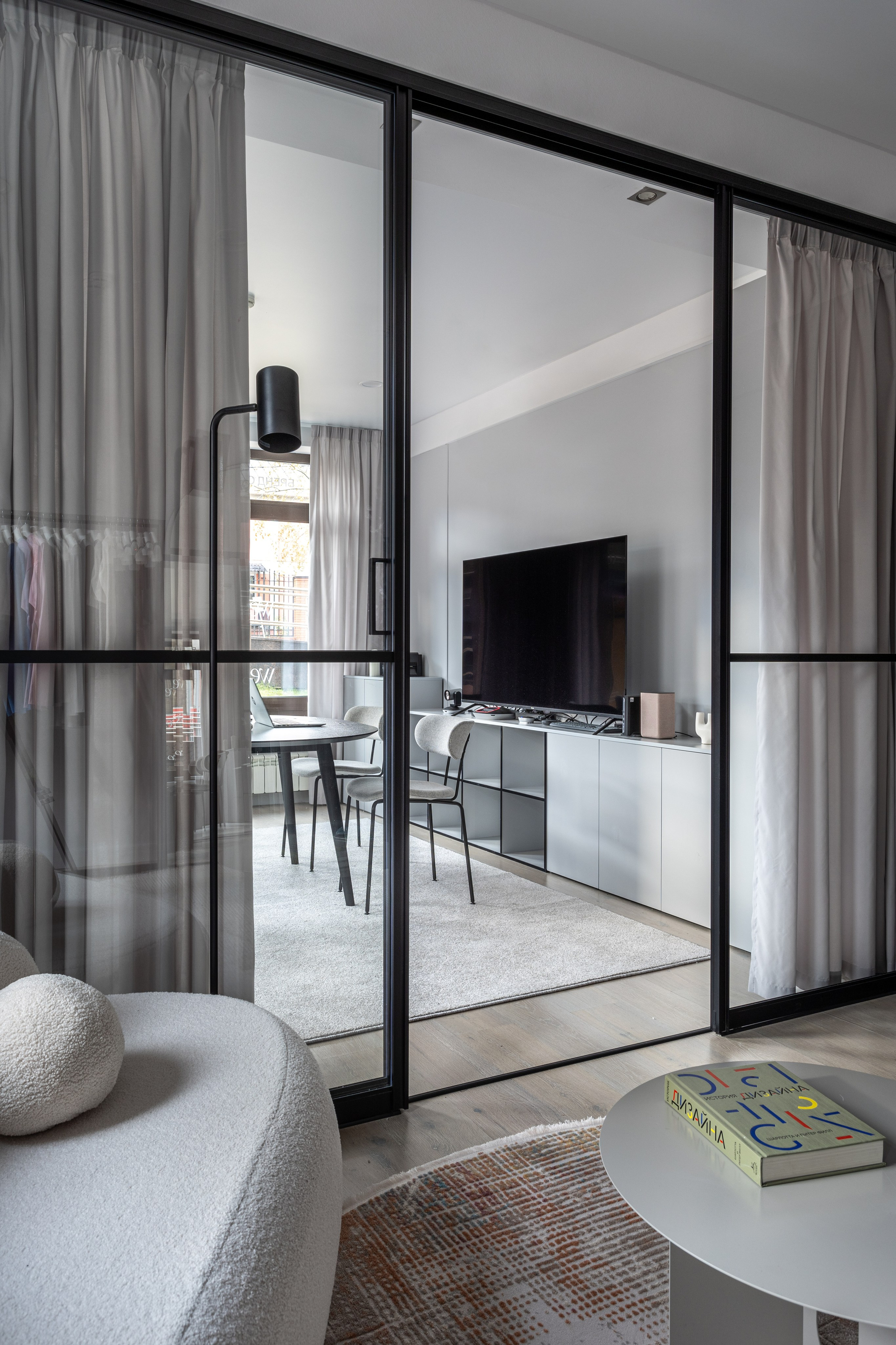 Шоурум магазина одежды WEME (136 м²). Елена Жукова. Архитектура, дизайн и ремонт