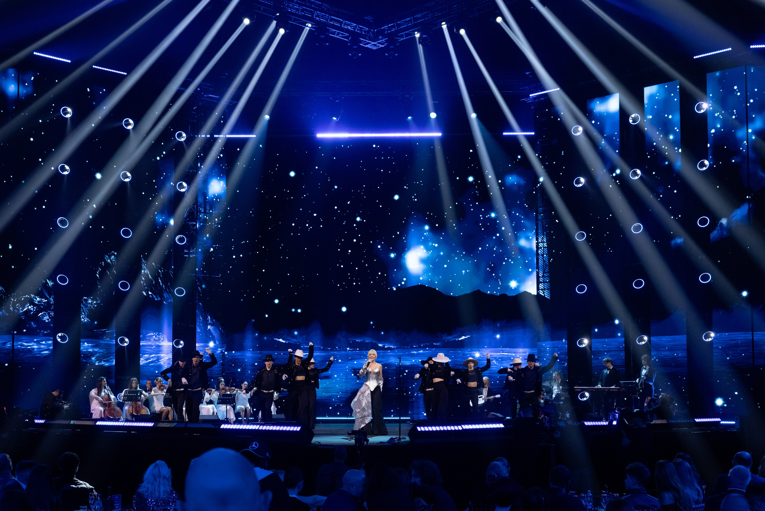 Гравный новогодний концерт 2025 Live Арена Москва. Свадебный и семейный фотограф в Москве и Московской области Оксана Шлыкова