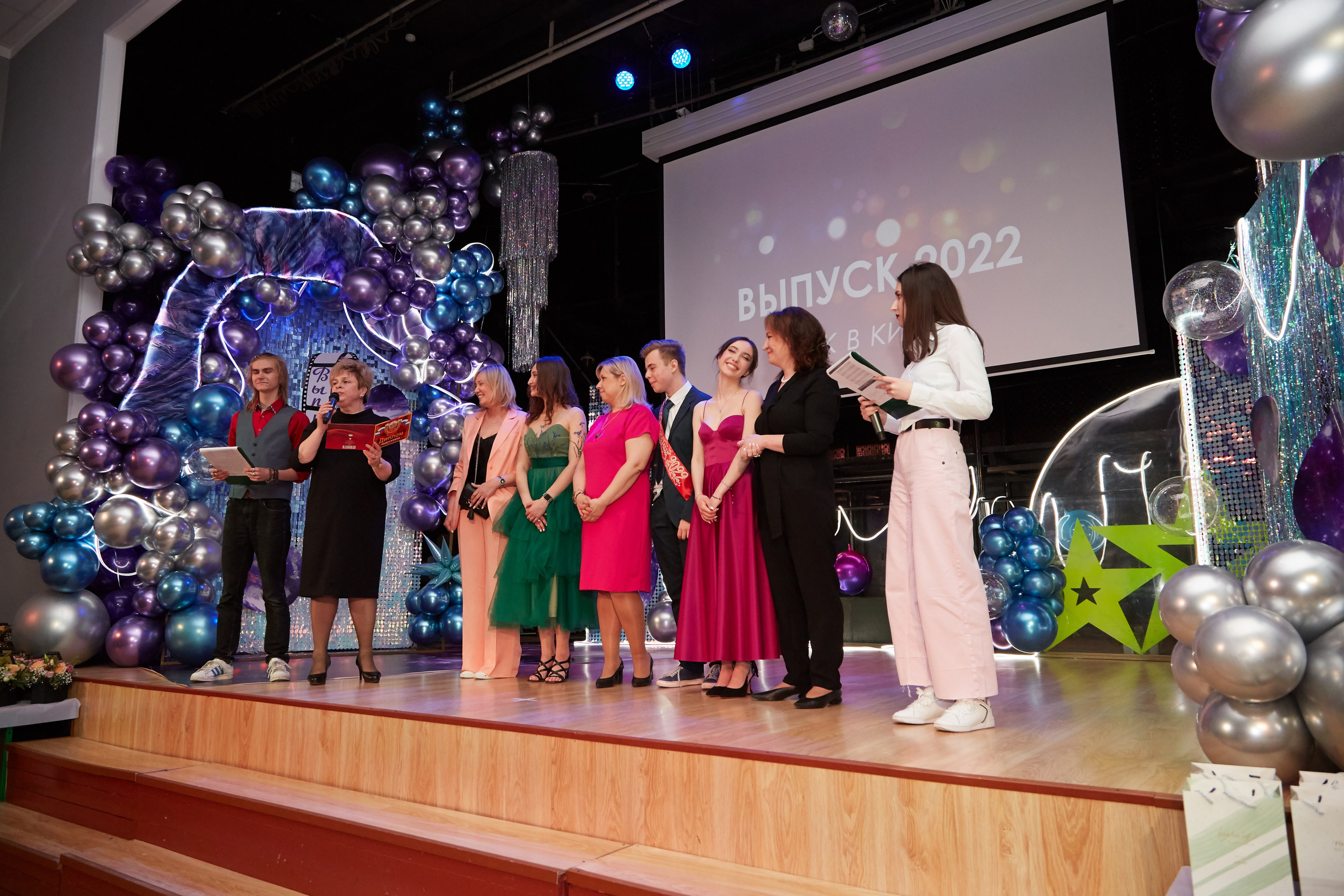 Последний звонок. Фотограф Савченко Люба. Москва