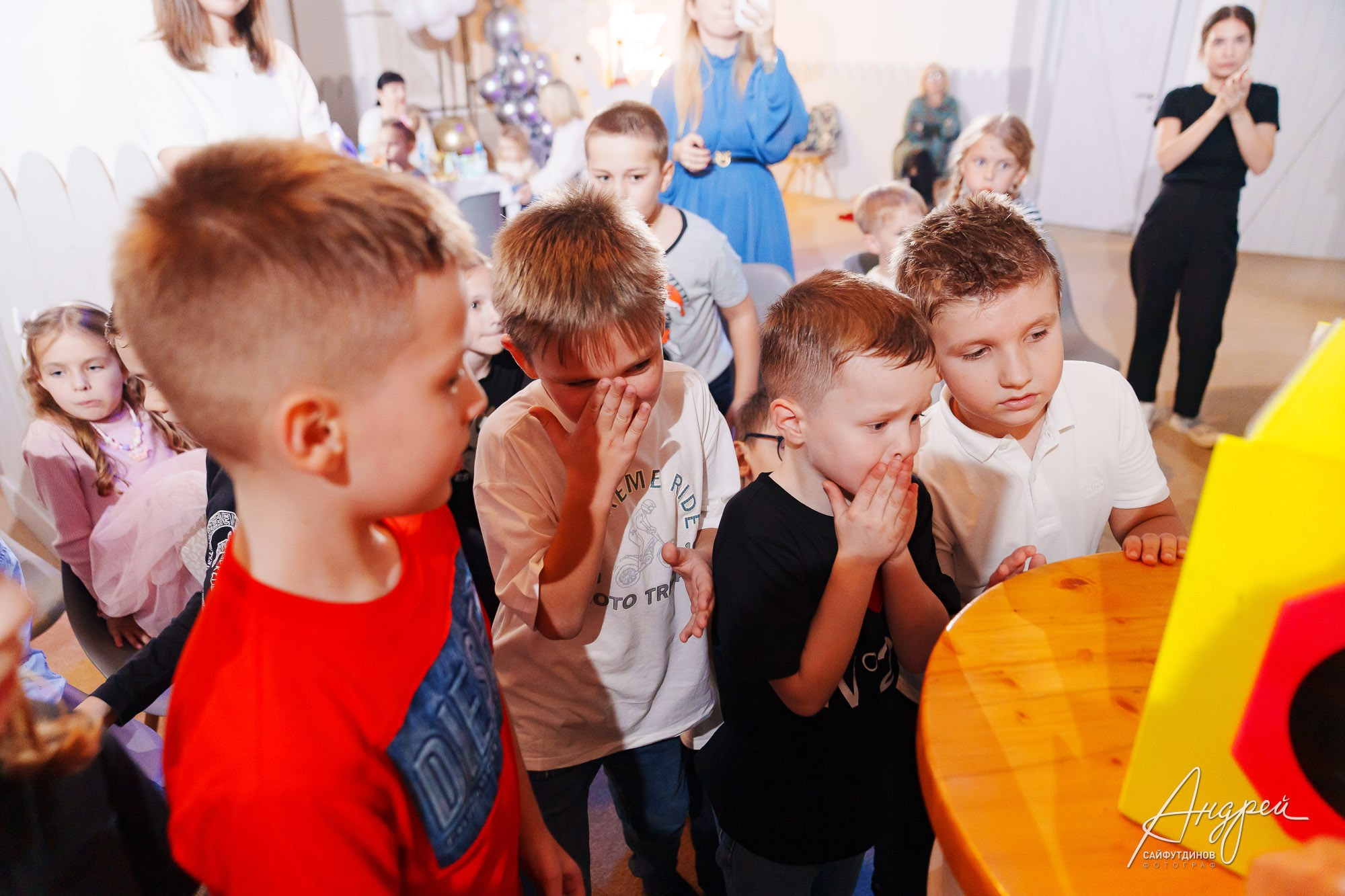 День Рождения Лёши. Лофт «Стрелка». Свадебный и семейный фотограф в Ростове-на-Дону. Андрей Сайфутдинов