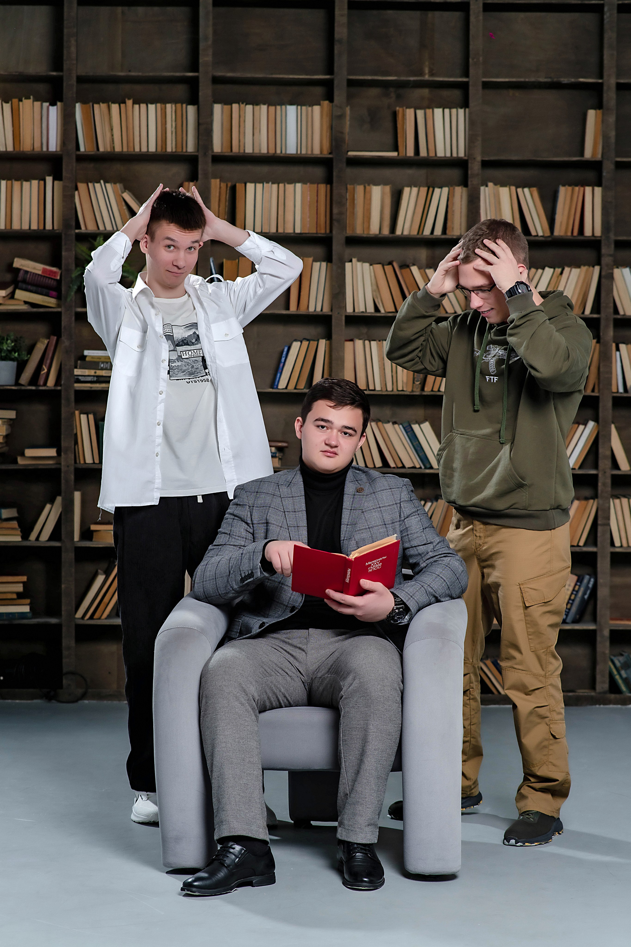 Выпускные (школьные) альбомы (книги) в Ростове-на-Дону. Современные Выпускные Альбомы в Ростове-на-Дону