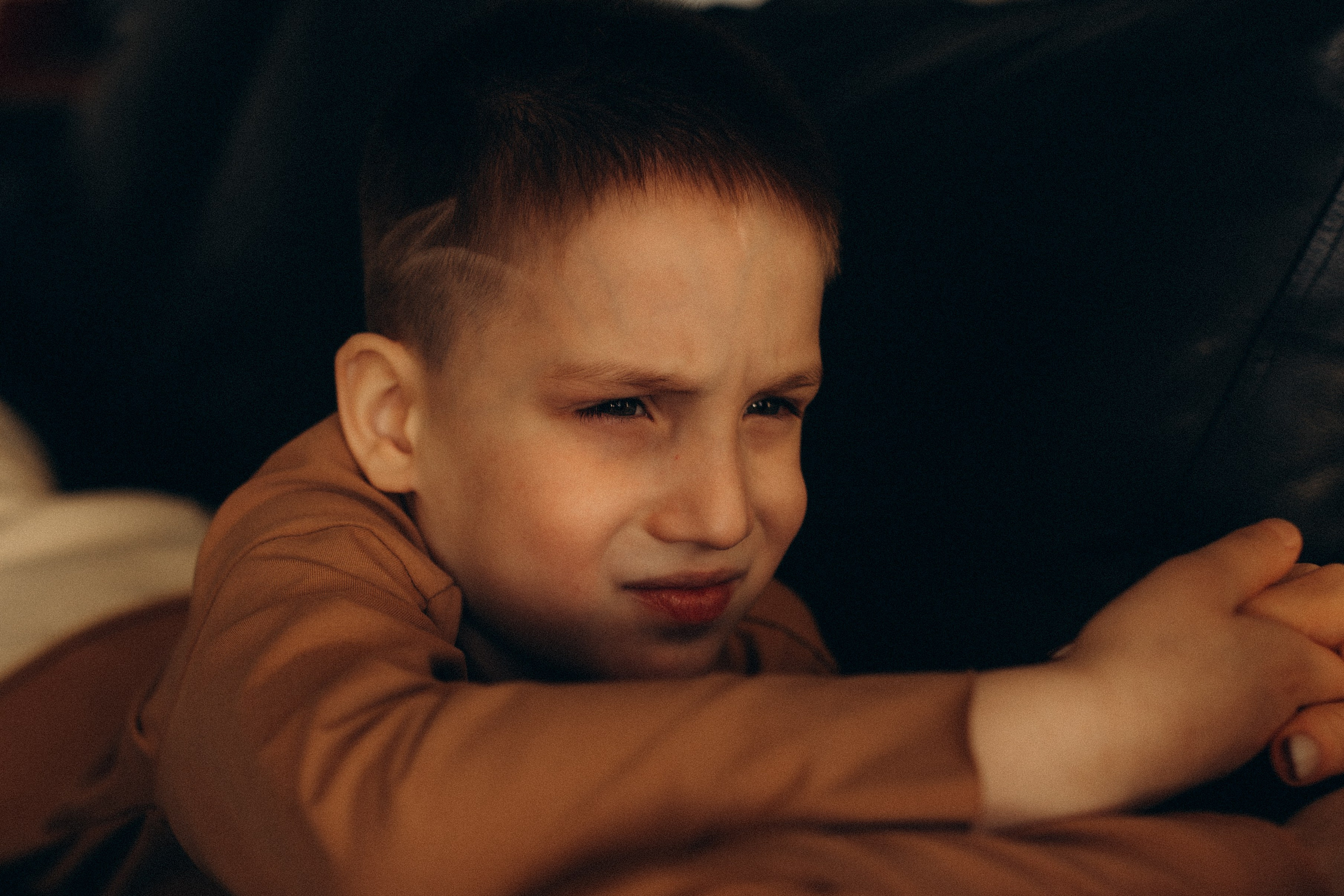 Любовь мамы и сына. Семейный фотограф lifestyle в Новосибирске Елена Шпилевая