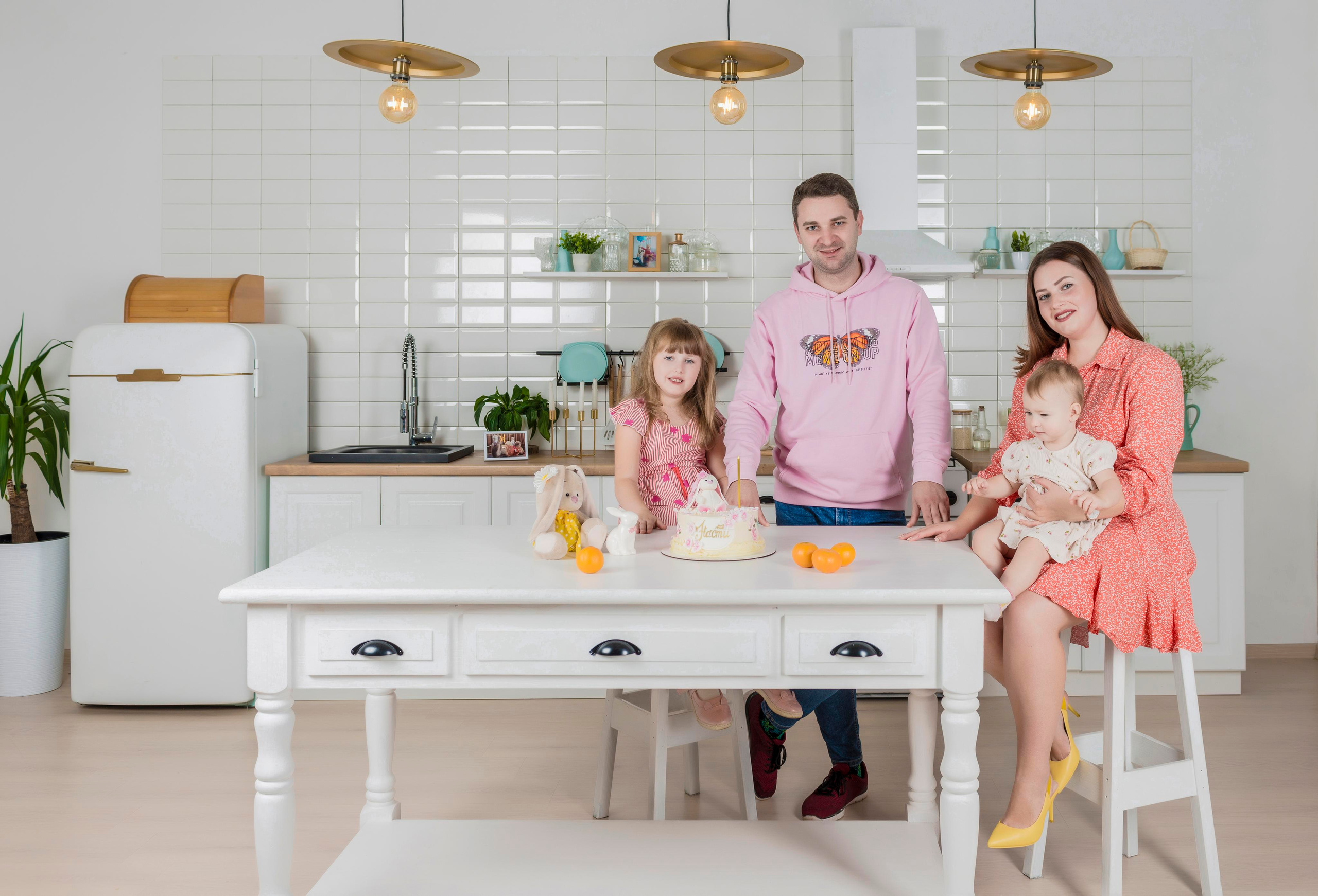 Студийный портрет семьи Третьяковых. Studio Blenda. Фотограф Платон Македонский