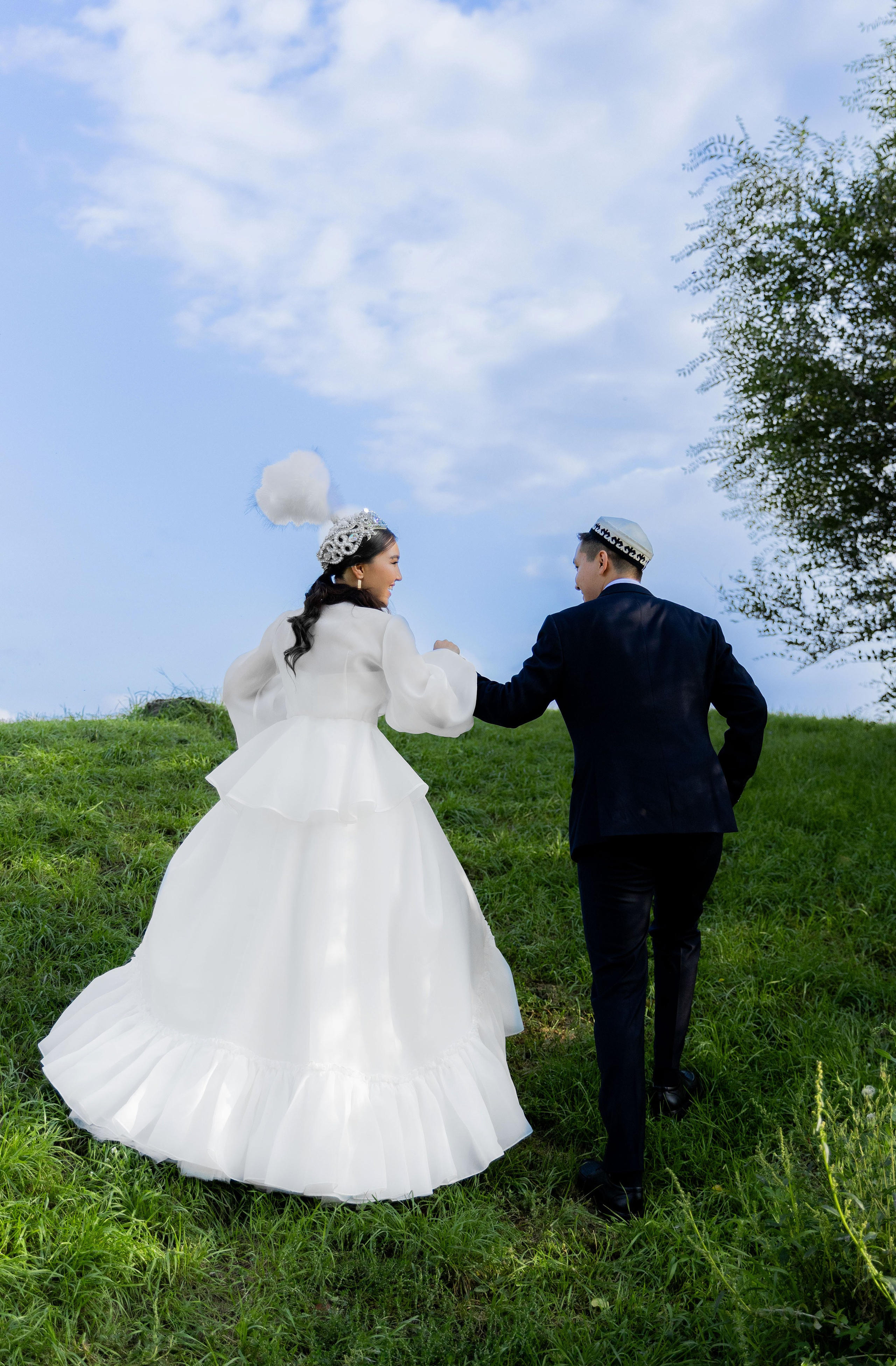 Фариза Узату в ресторане Приз — Рудный