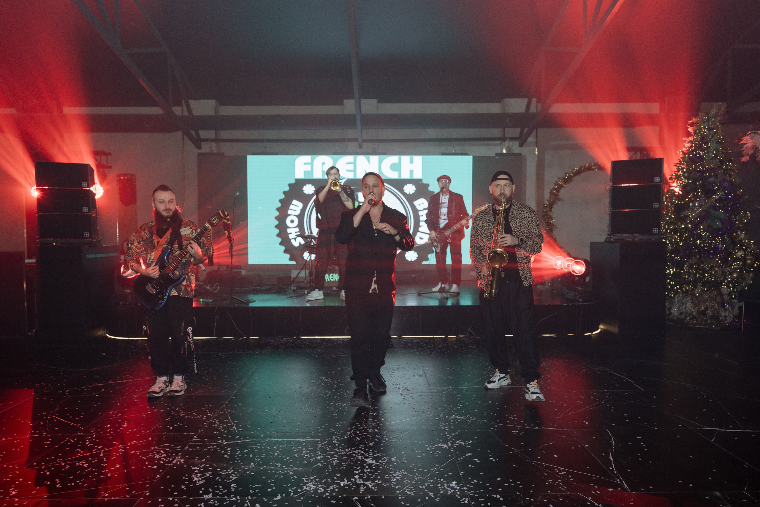 Альбион Тур