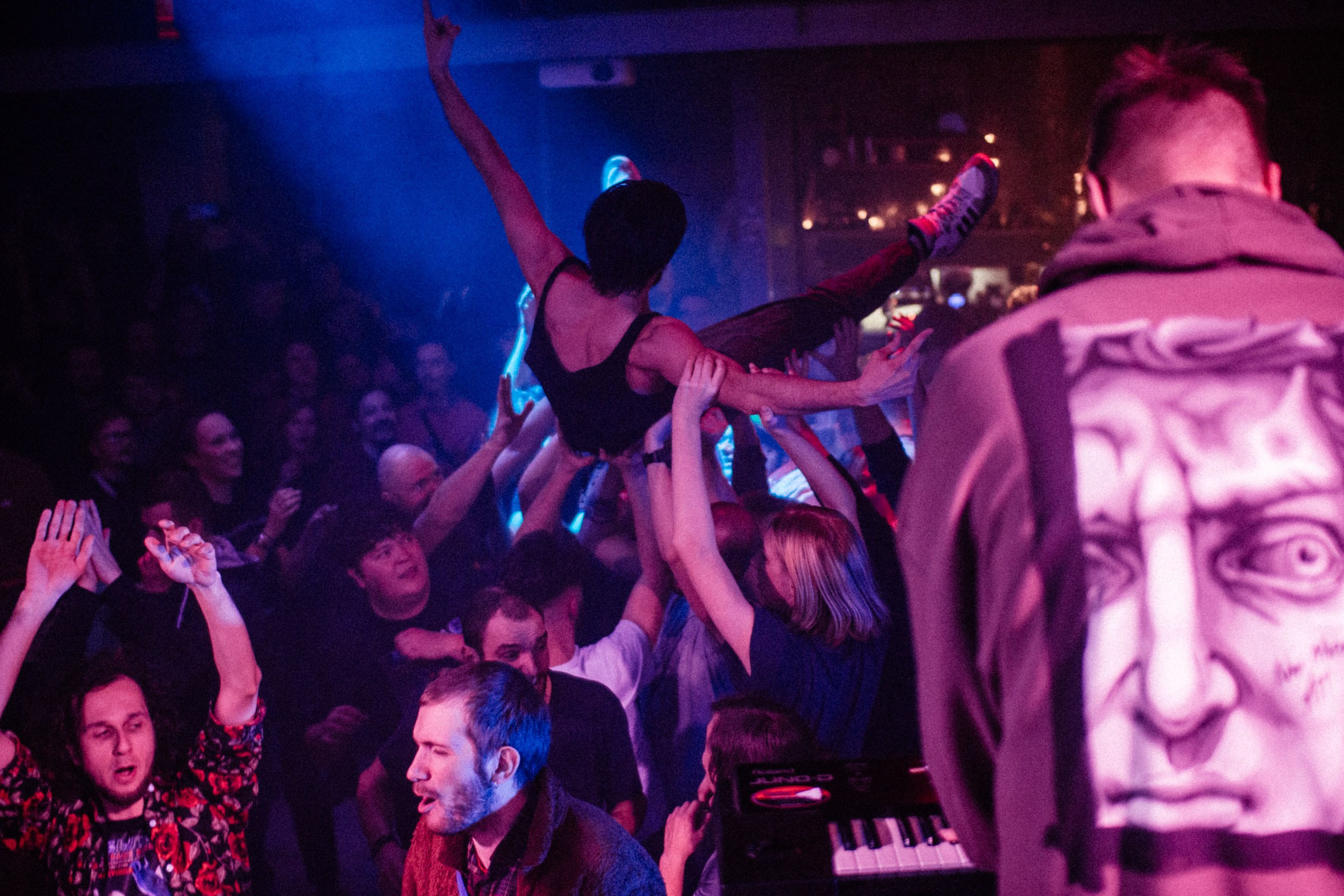 Anndorphine — концернтые фотографии