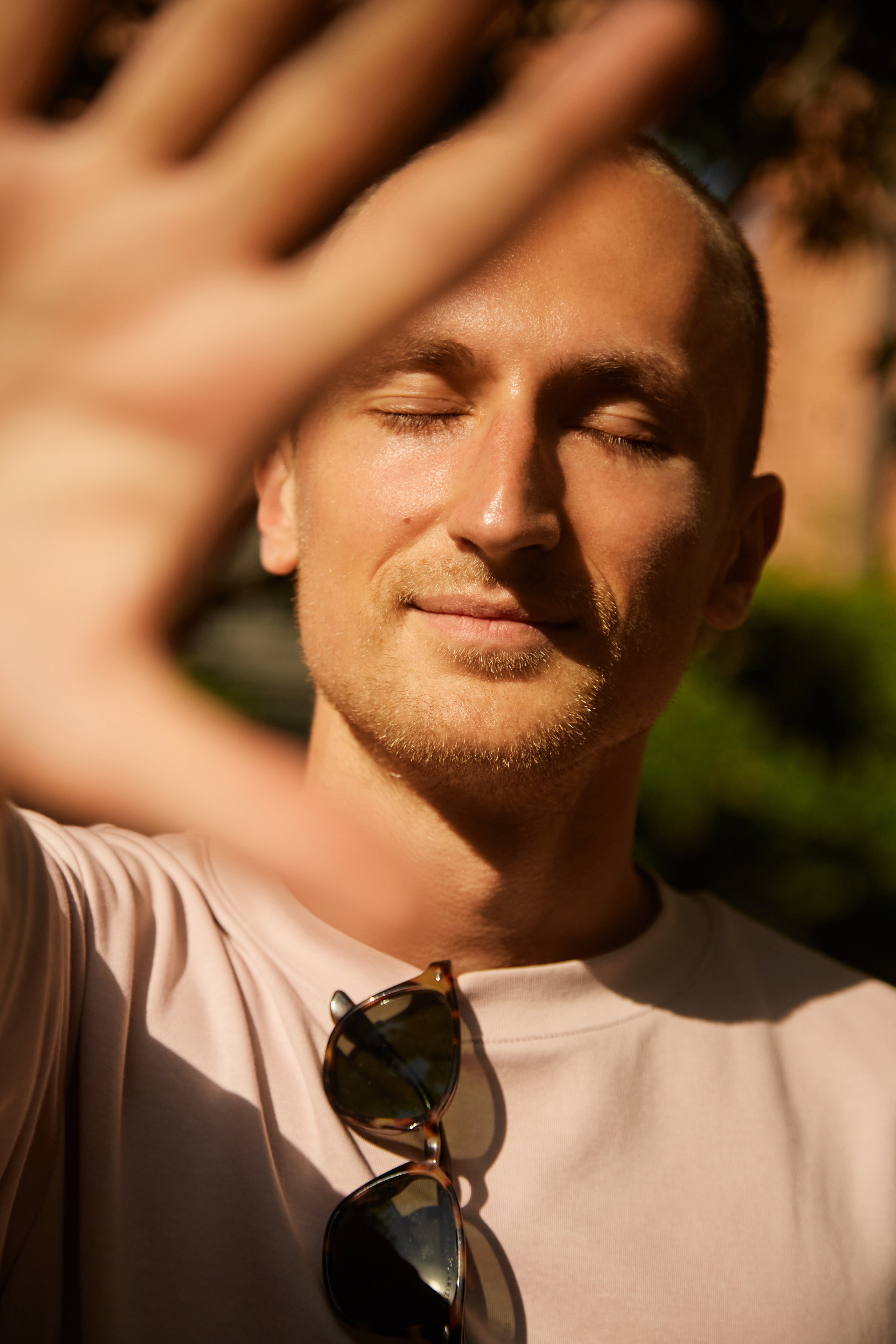 Портретный фотограф, свадебный фотограф, студийный фотограф, фотосессия Love Story, концертный фотограф, репортажный фотограф, коммерческий фотограф, фешн фотограф, международный фотограф, предметный фотограф