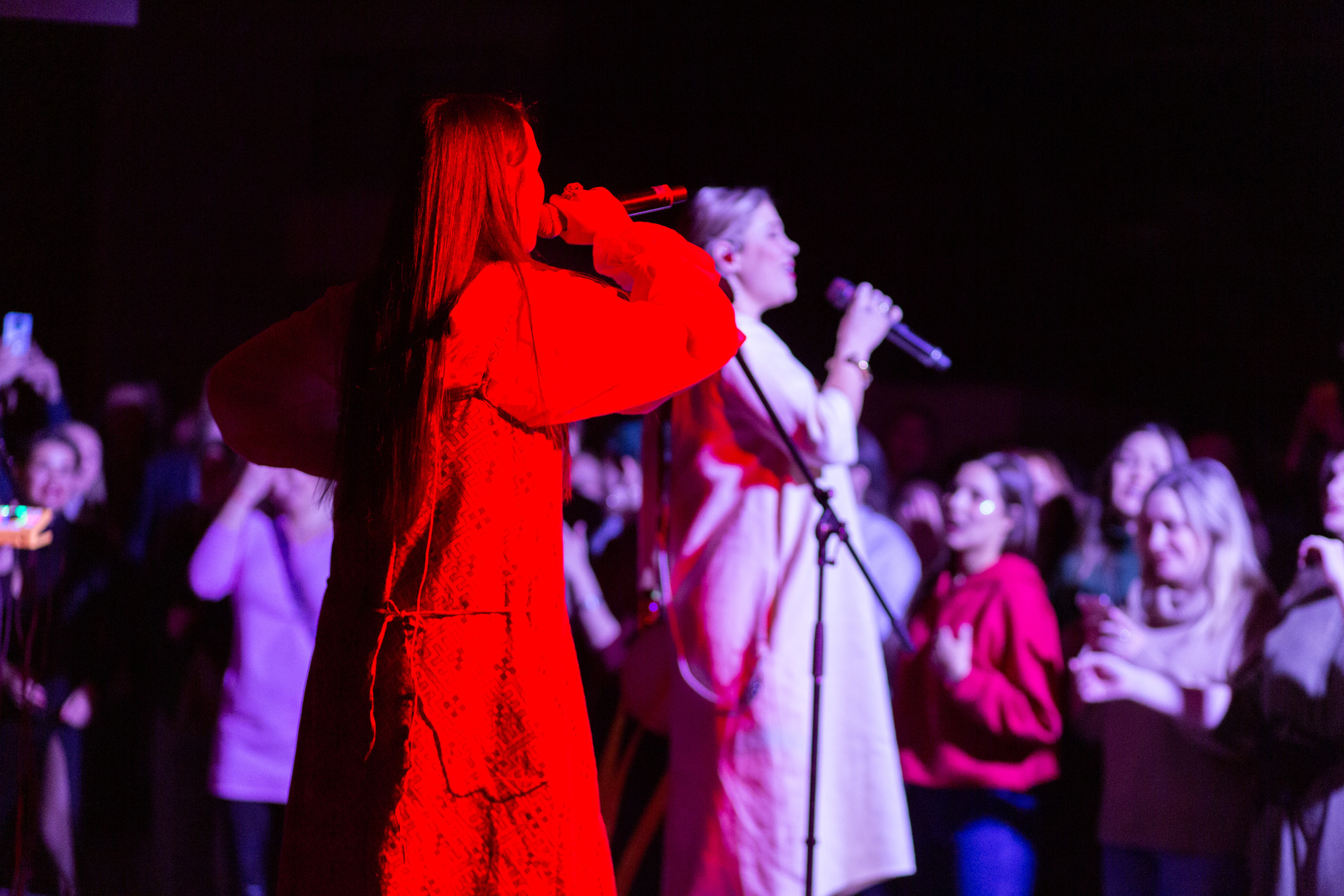 Портретный фотограф, свадебный фотограф, студийный фотограф, фотосессия Love Story, концертный фотограф, репортажный фотограф, коммерческий фотограф, фешн фотограф, международный фотограф, предметный фотограф
