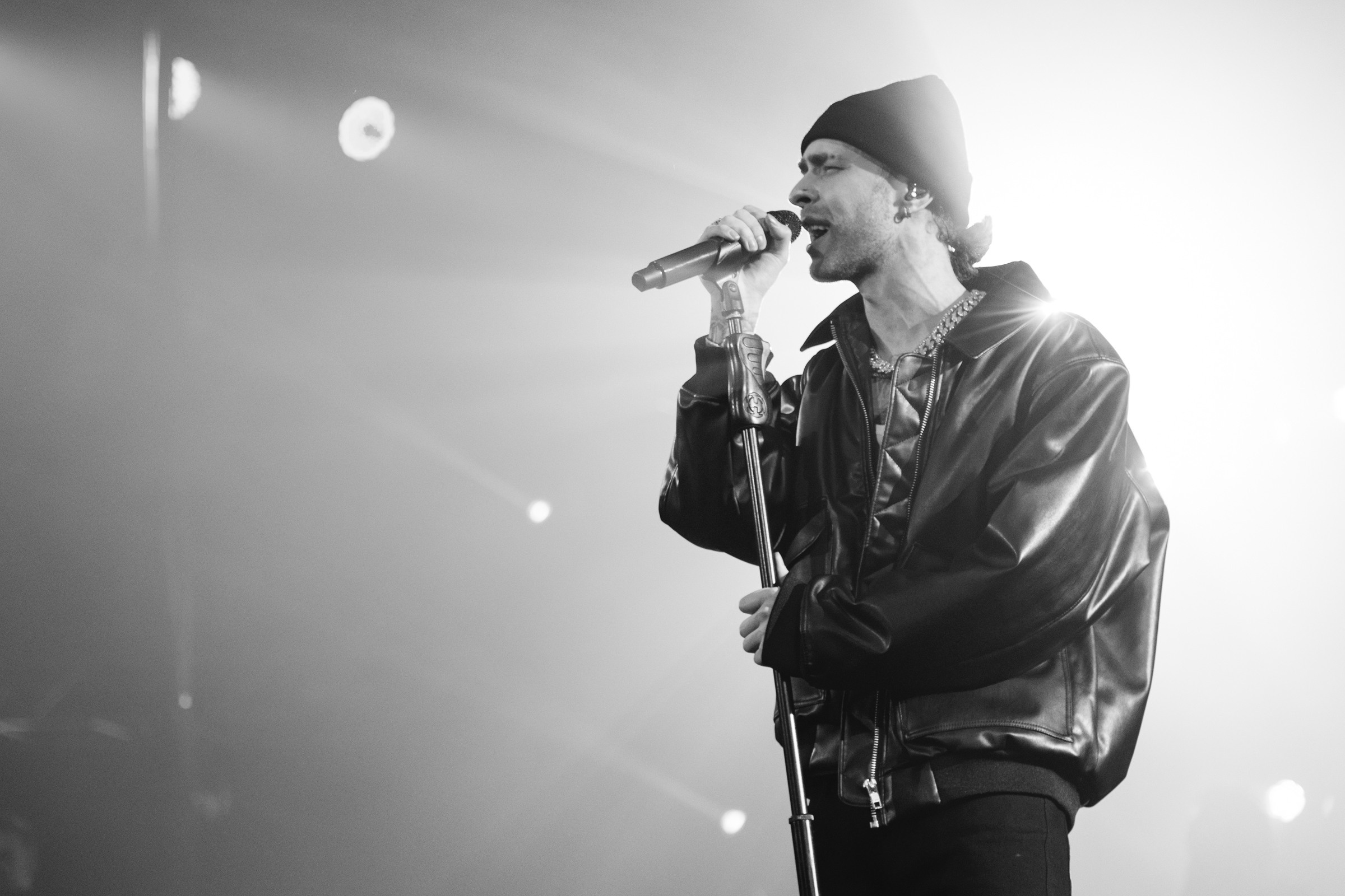 Портретный фотограф, свадебный фотограф, студийный фотограф, фотосессия Love Story, концертный фотограф, репортажный фотограф, коммерческий фотограф, фешн фотограф, международный фотограф, предметный фотограф