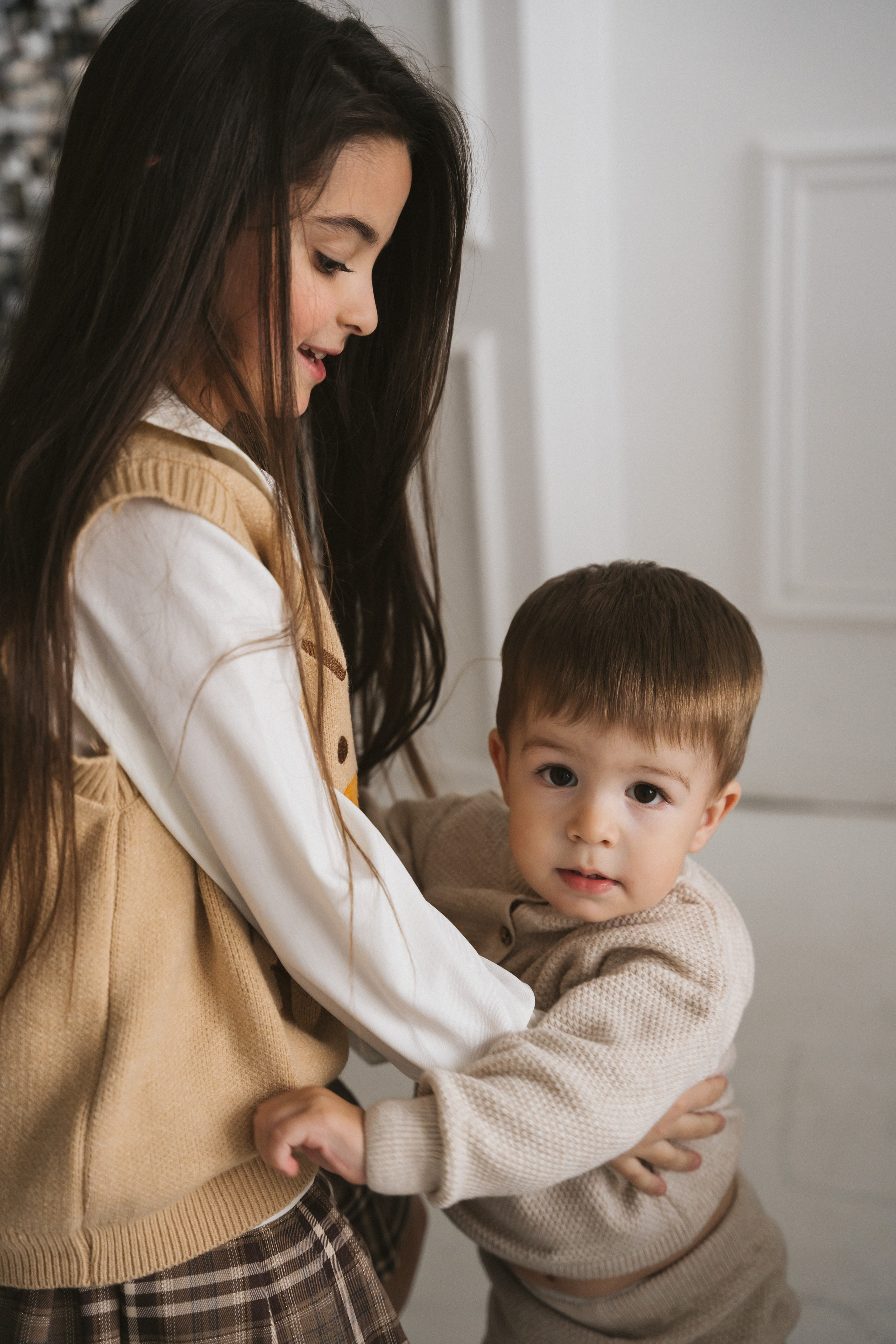 Счастливая бабушка и ее внуки. Портретный и семейный фотограф в Перми Мила Ульянова