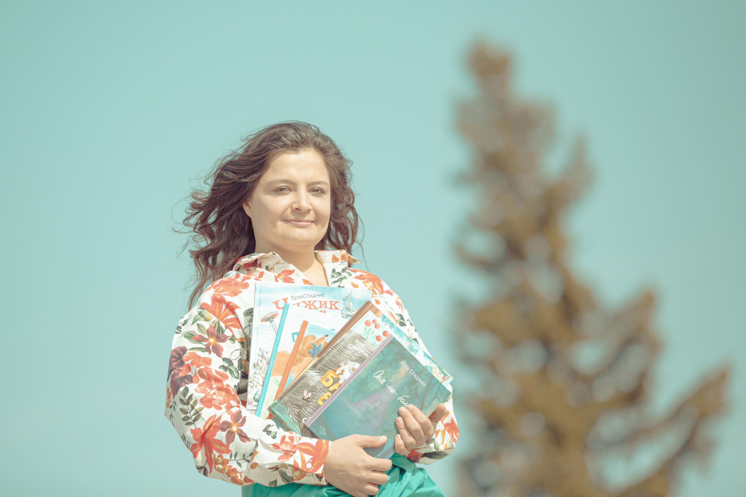 Зуля Стадник, детский писатель. Арт-фотограф Крис Л. в Тобольске: портрет, семейные, свадьбы