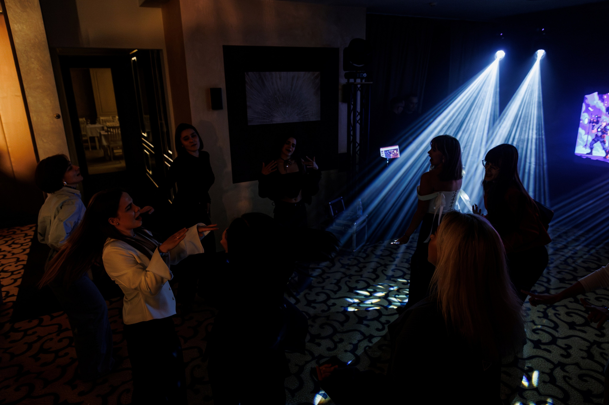 Creators. ILIAS BLACK — Фотограф свадеб и мероприятий в Минске и Беларуси