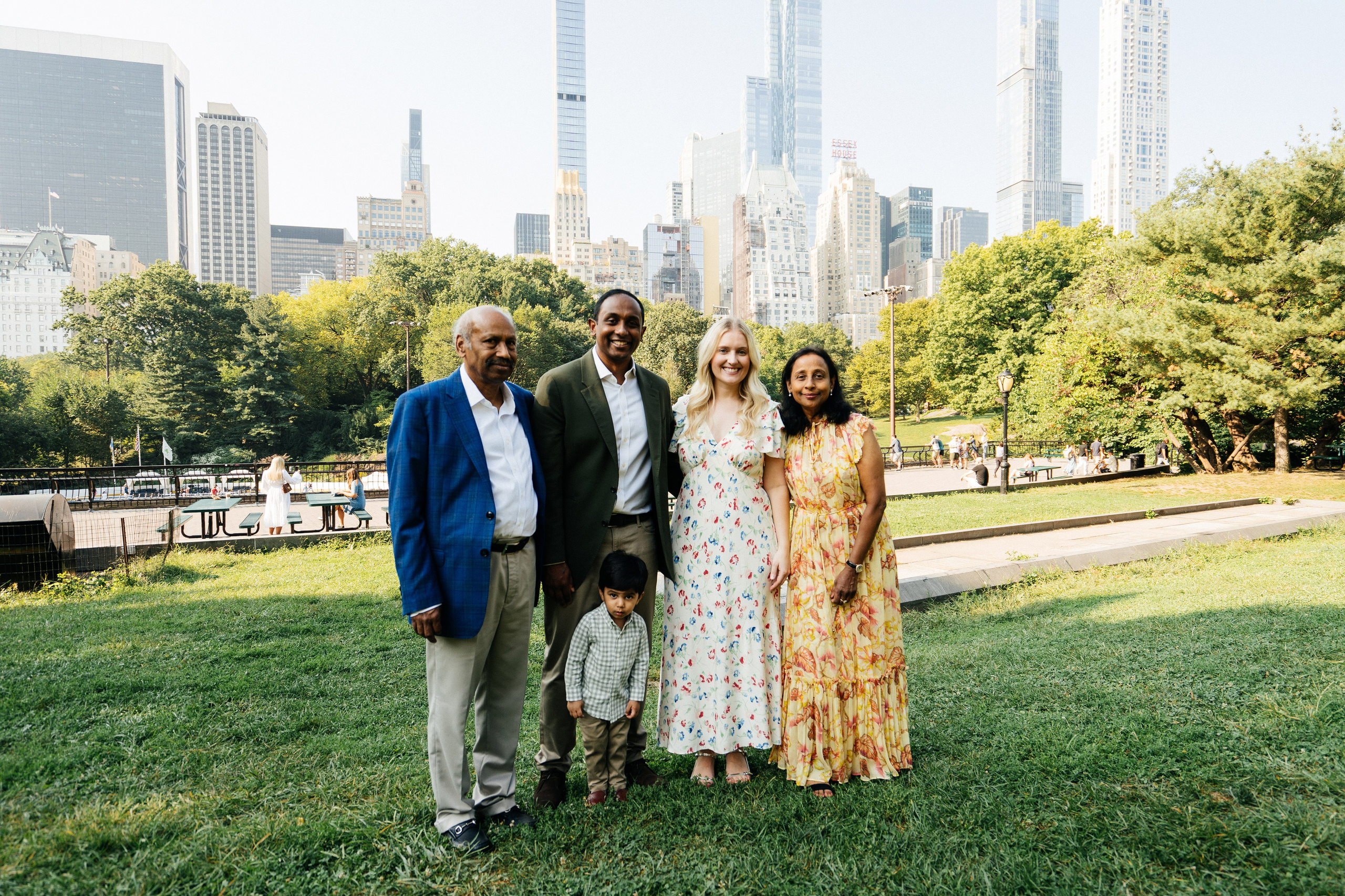 Family in New York City photo shoot. New York photographer RINAT SHAHMETOV in New York city
