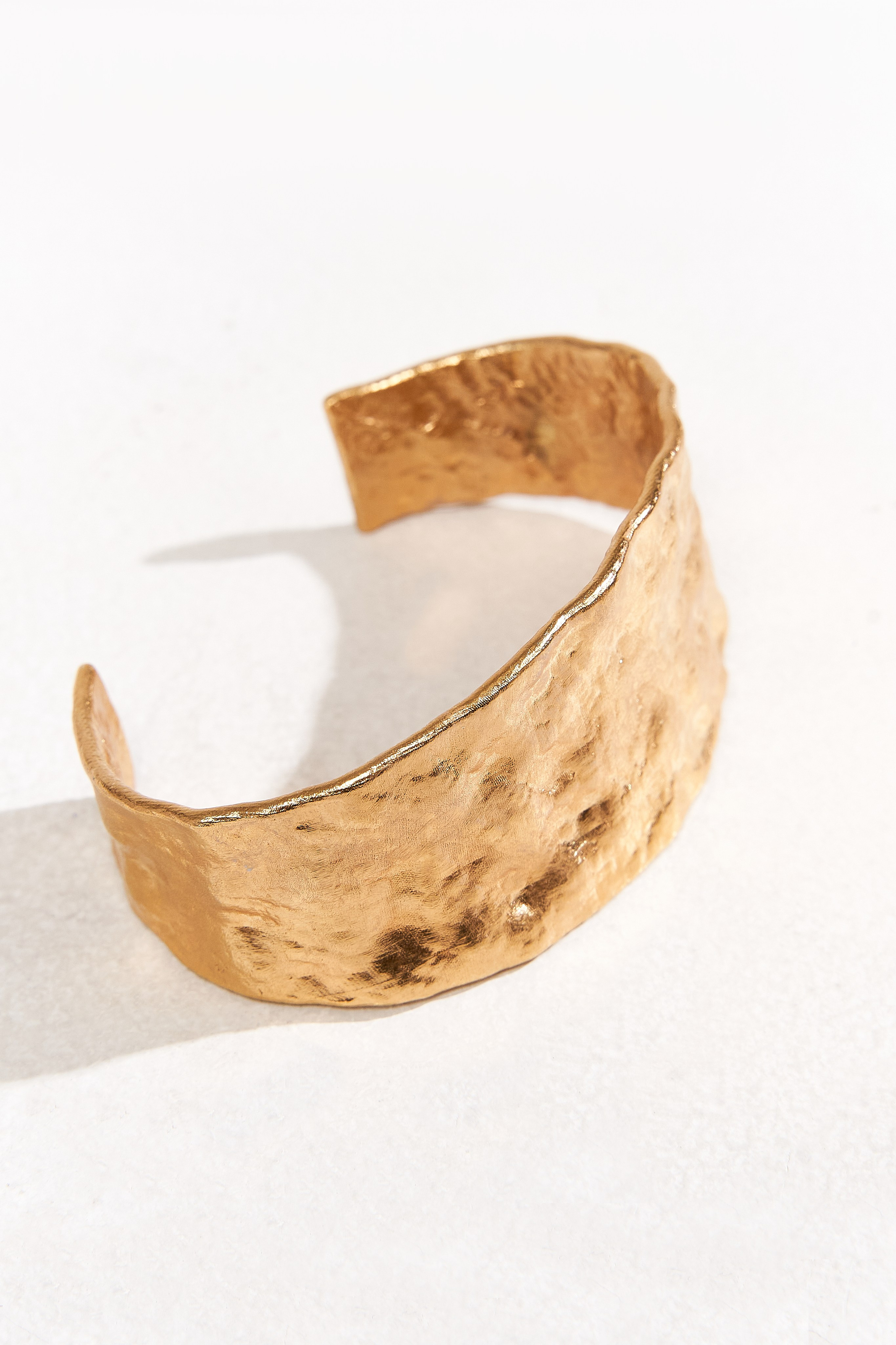 Ювелирные украшения. Фотограф для маркетплейсов в Москве