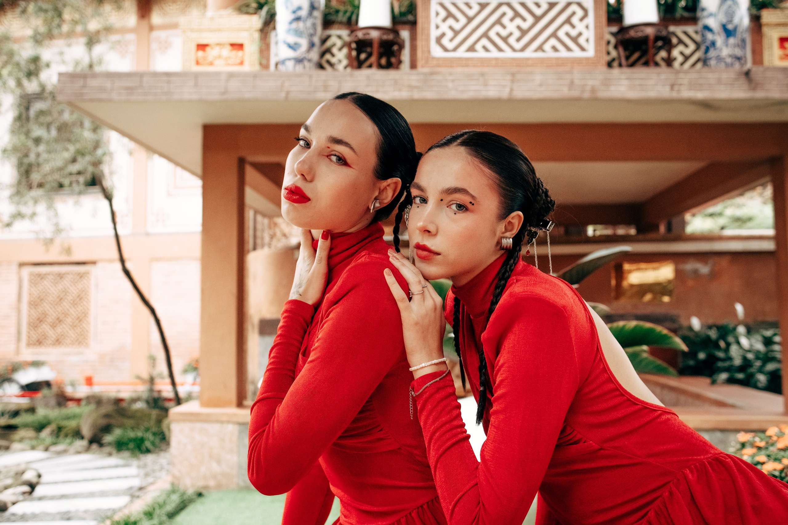 Валерия и Анна. Da nang Photographer Sergey Zelēnkin