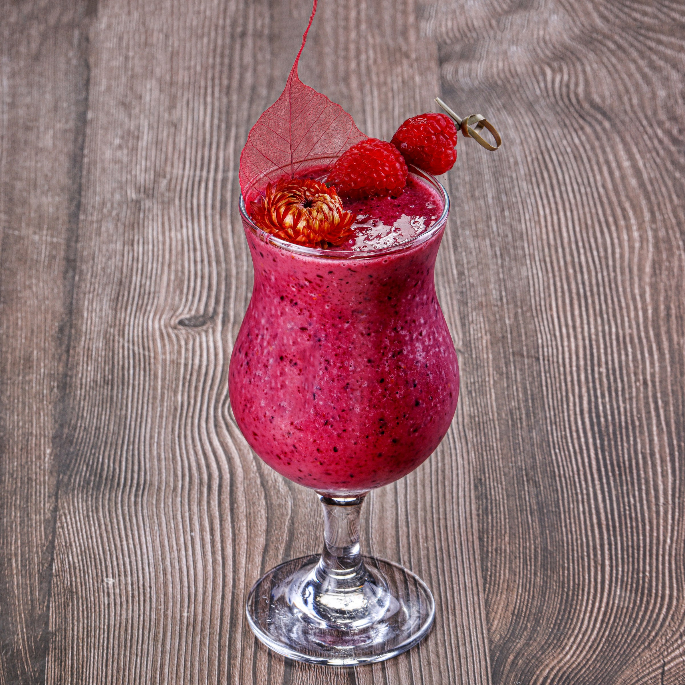 Фотосъемка суши и роллов. Заказ по тел.: +7 (906) 006-90-22. Фуд-фотограф Андрей Старостин — съемка еды в Москве. 9000 руб. в час