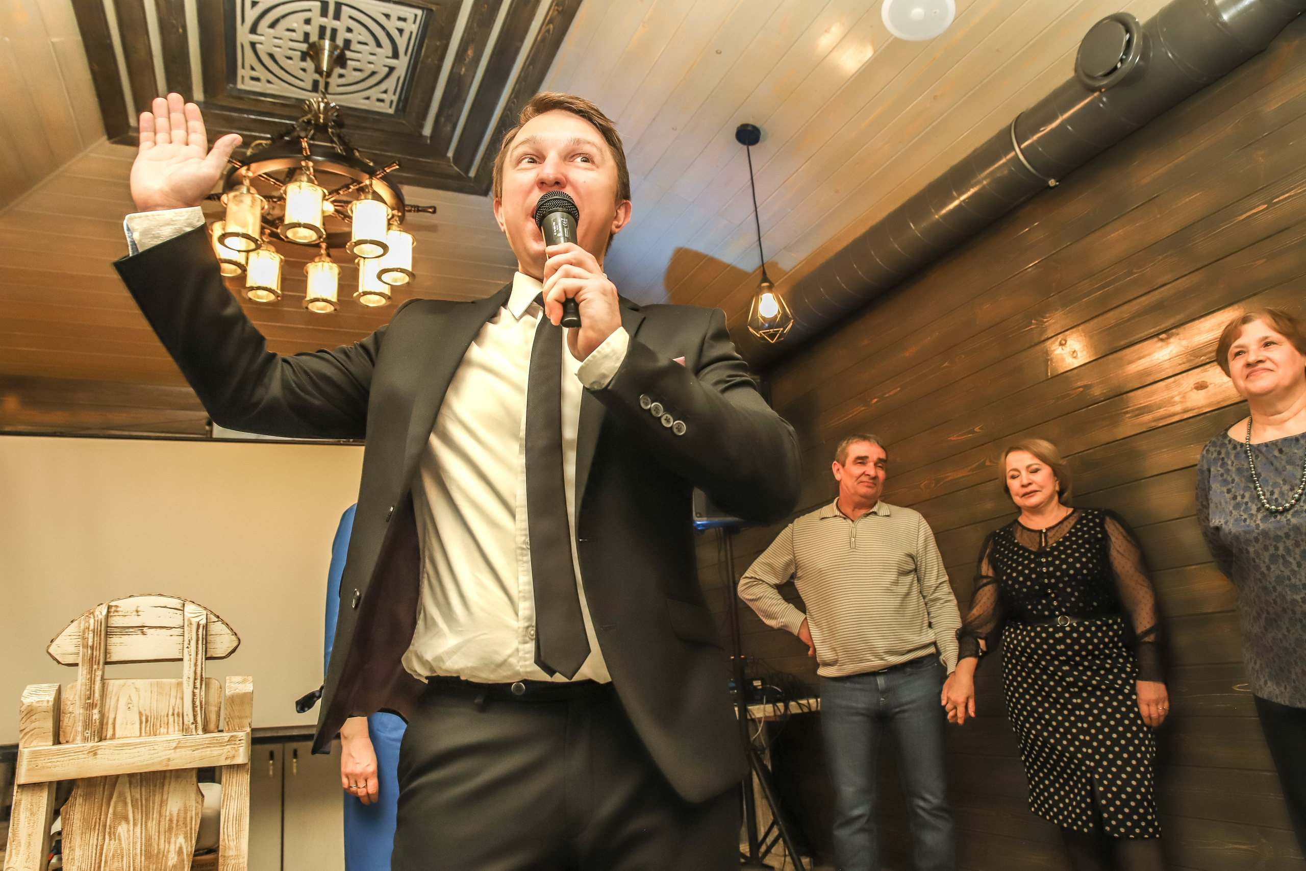 Репортаж торжества в ресторане. Семейный свадебный интерьерный фотограф Тверь Санкт- Марина Свистунова