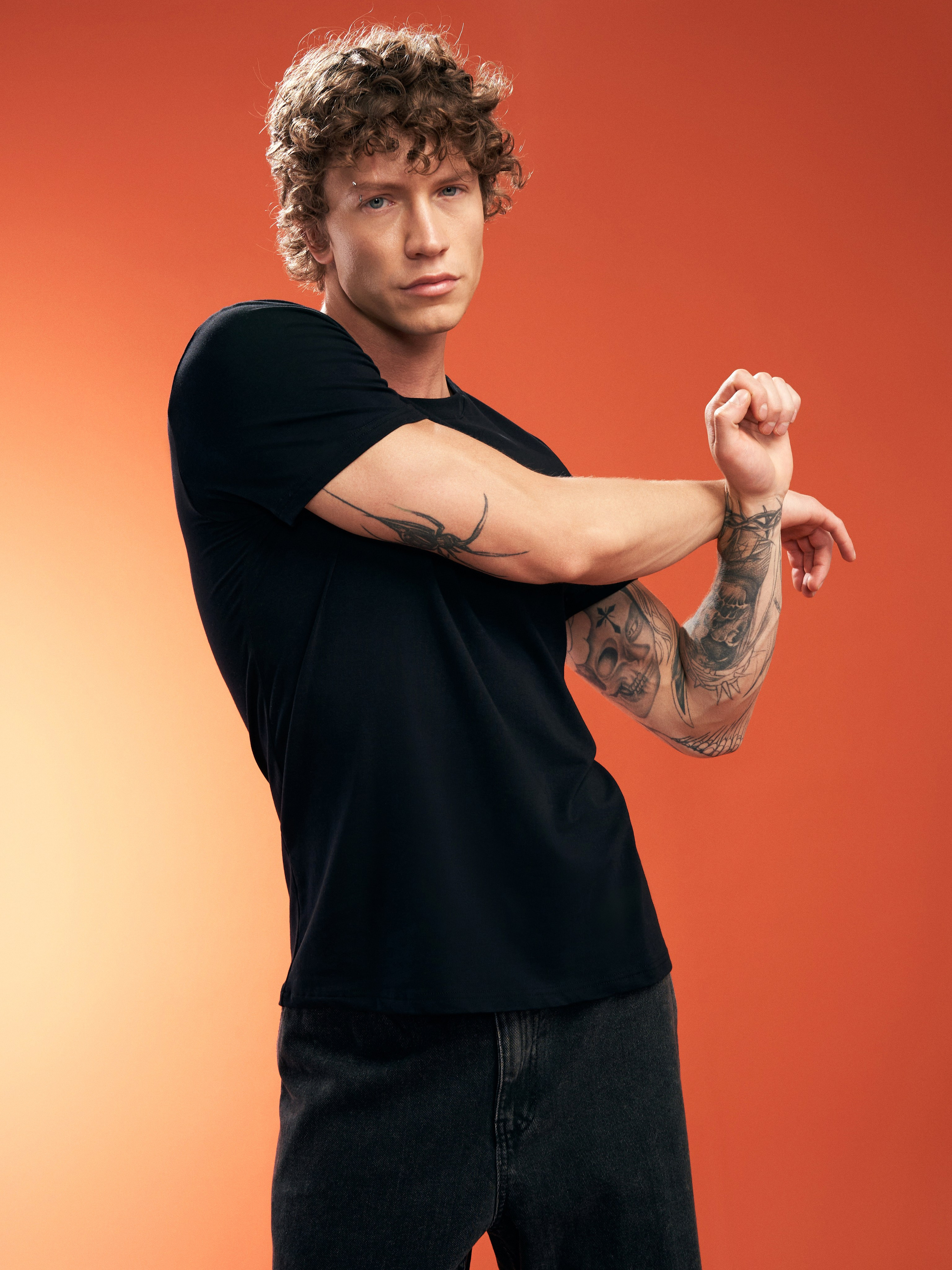 TVOE — BASE COLLECTION. DINIS MUSTAFIN | PHOTOGRAPHY