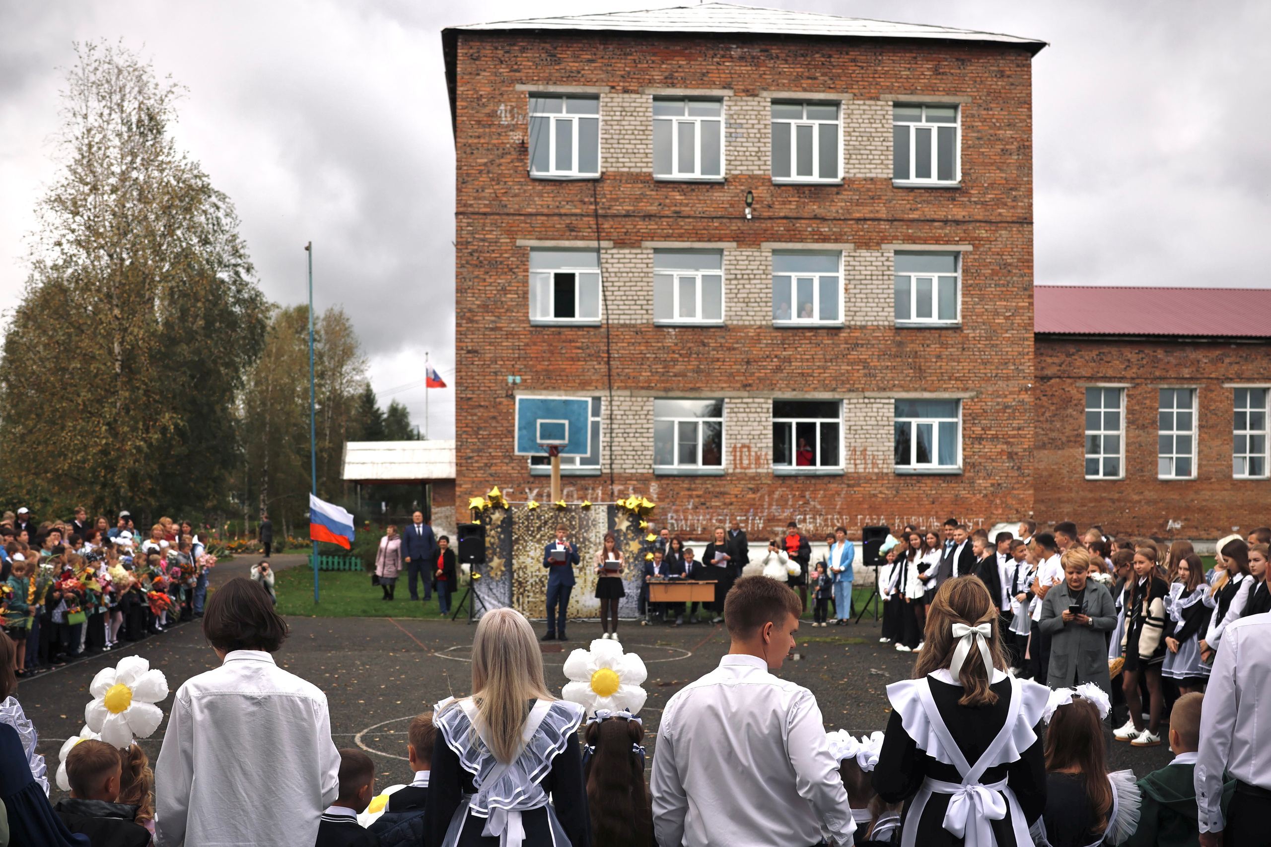 1 сентября. Родная школа. Фотограф портретист в Санкт Петербурге Дроздова Алла