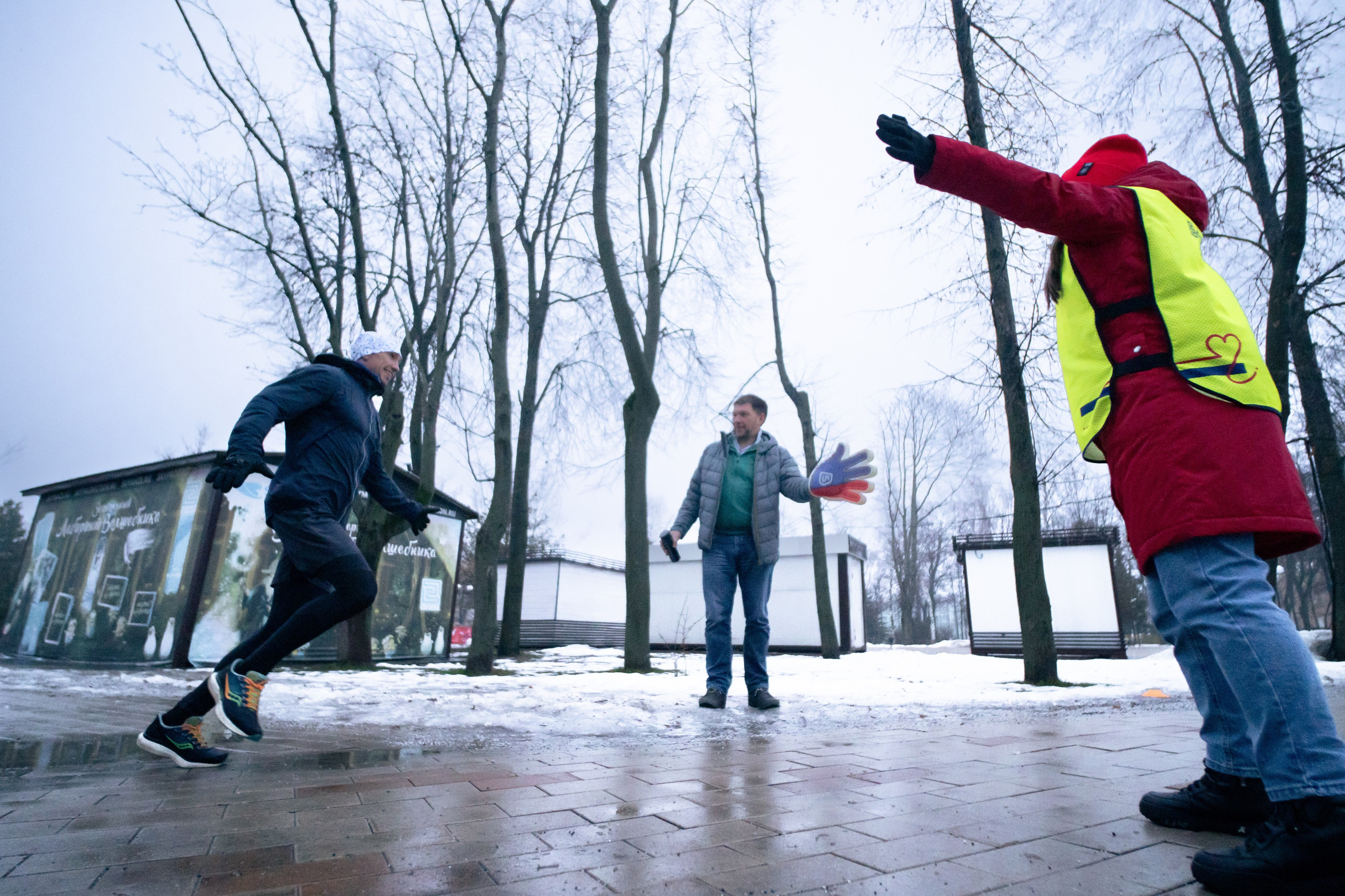 5 вёрст Наташинский 11 декабря 2025. Роман Капилюшов. Бег. Фото. Видео. г. Люберцы