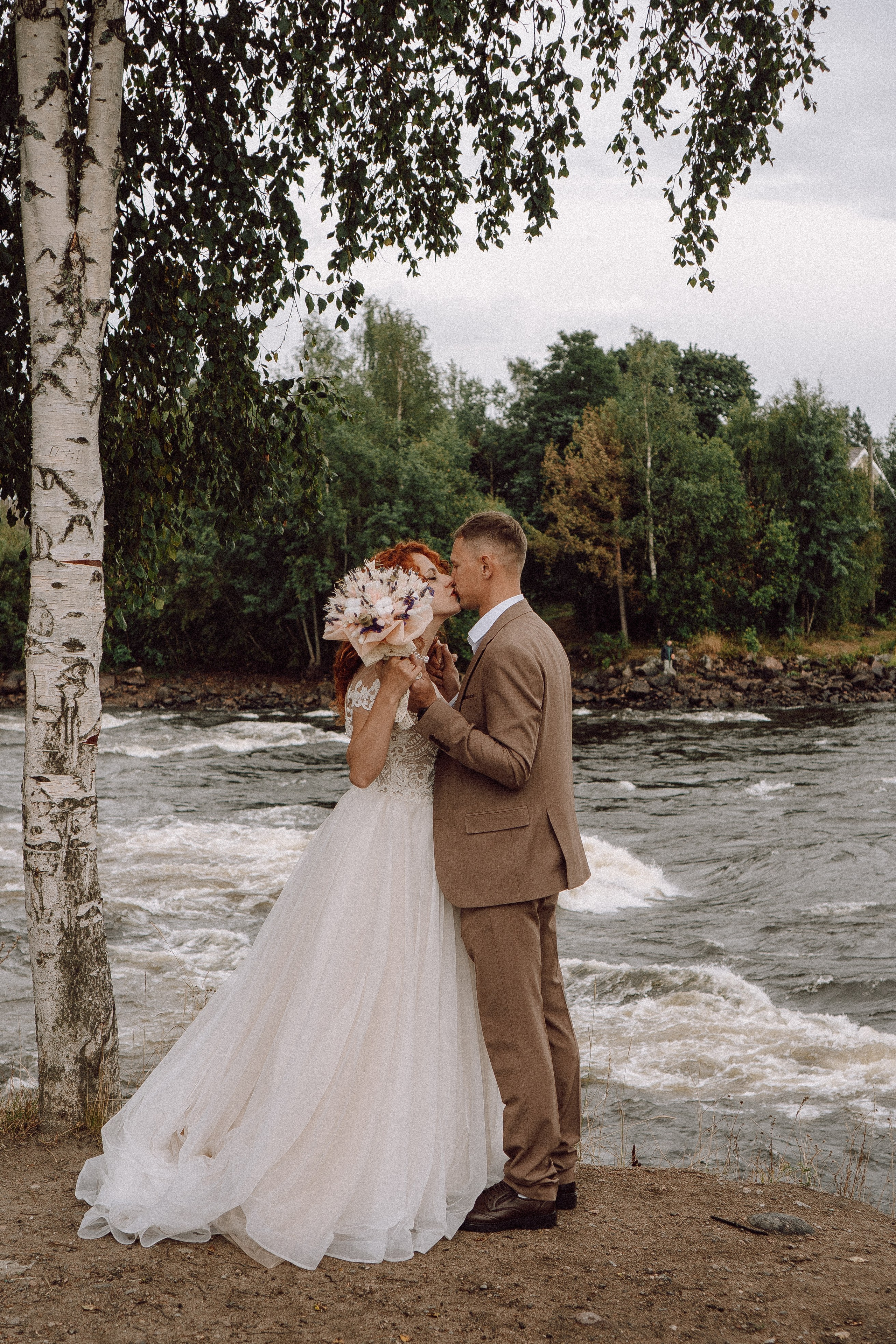 СВАДЕБНАЯ ФОТОСЕССИИЯ ПАРЫ В ГОРОДЕ ПРИОЗЕРСК В СОСНОВОМ ЛЕСУ И С ПИКАПОМ. Профессиональный фотограф, Санкт-Петербург — Виктория Богомолова