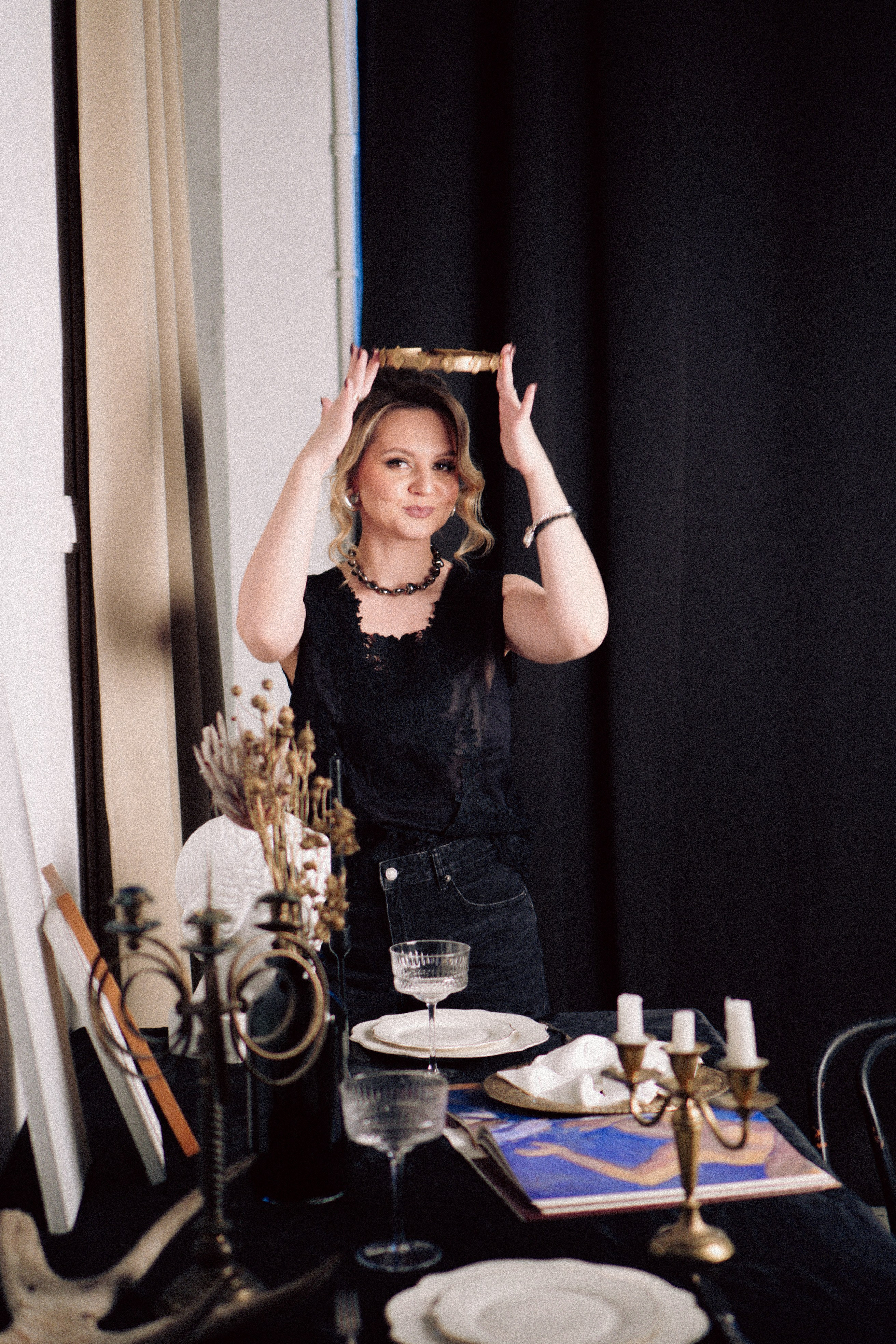 НОВОГОДНЯЯ ФОТОСЕСИИЯ В СТУДИИ ДЛЯ ДЕВУШКИ И ПРОГУЛКА ПО ЧЕРНЫШЕВСКОЙ. Профессиональный фотограф, Санкт-Петербург — Виктория Богомолова