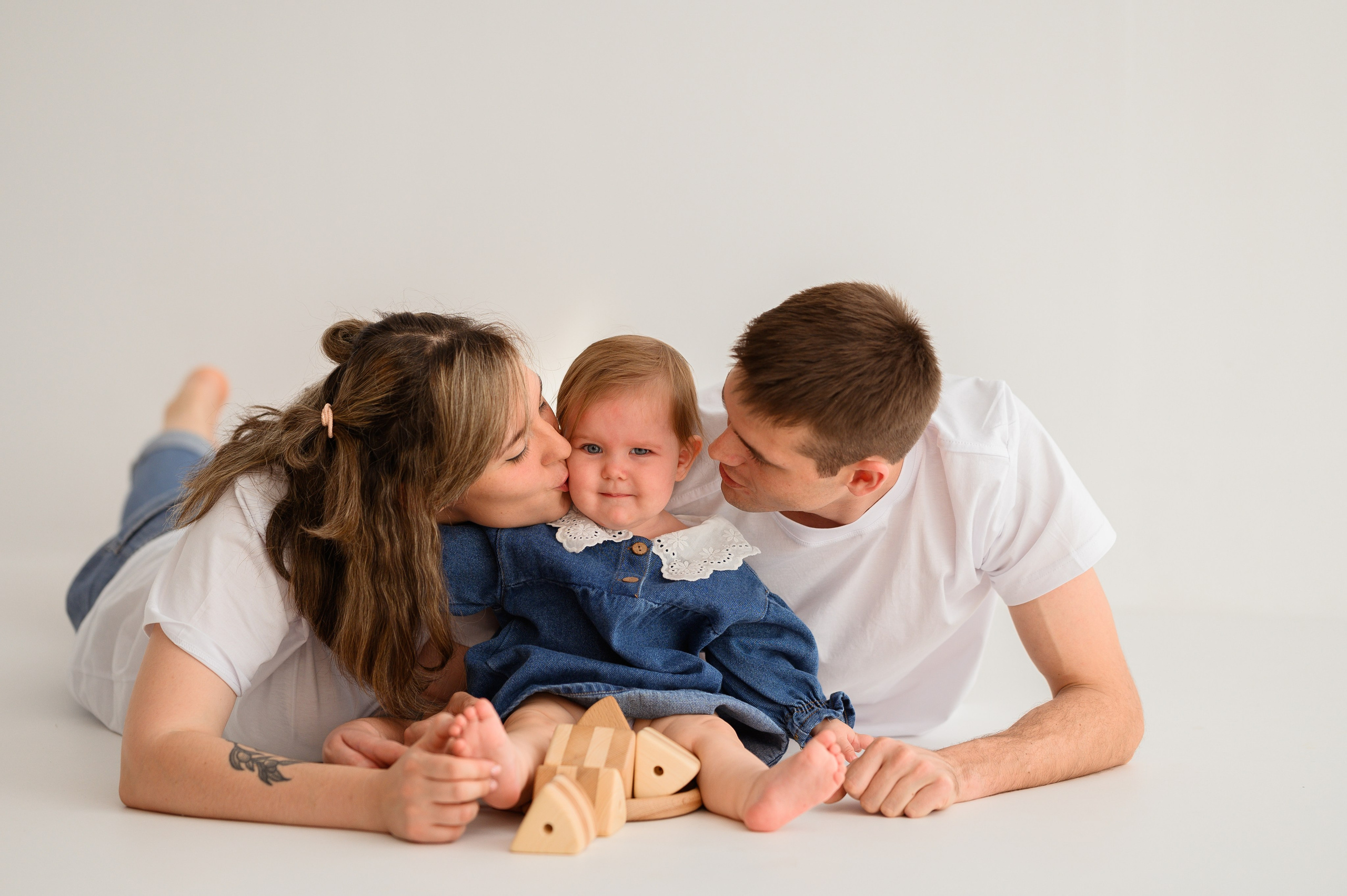 Семейные фото в минимализме. Детский и семейный фотограф Ирина Гладких