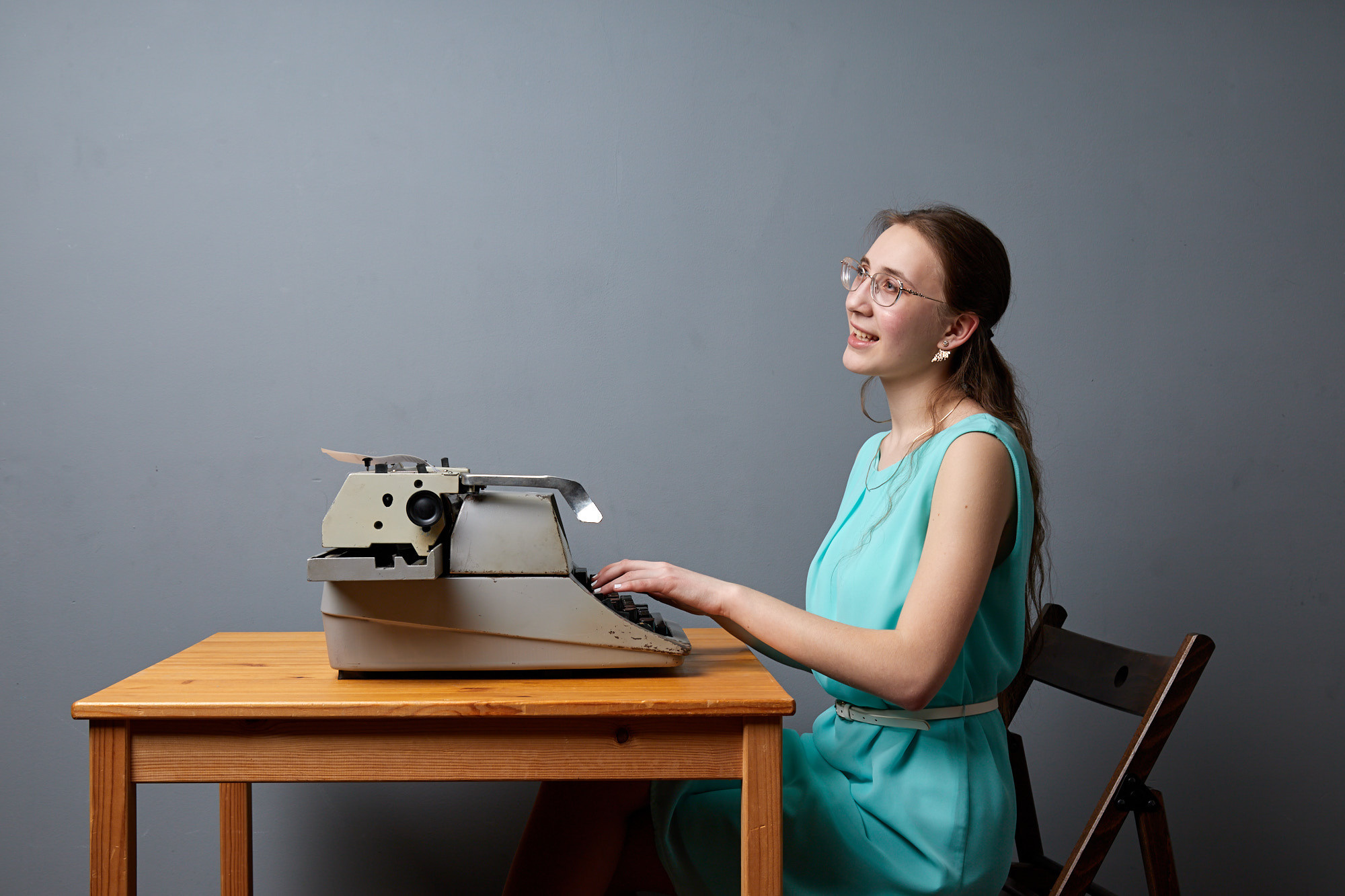 Фотосессия Элины в студии фотошколы GM Photo. Фотограф из Екатеринбурга Игорь Тихомиров. Пейзажное фото и фотосессии