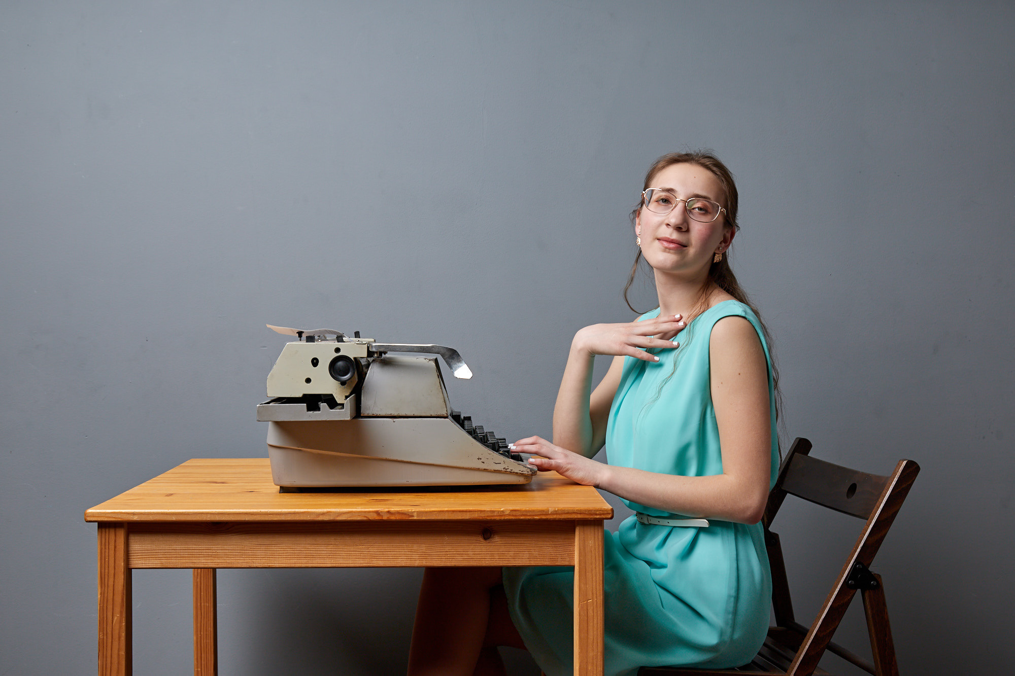 Фотосессия Элины в студии фотошколы GM Photo. Фотограф из Екатеринбурга Игорь Тихомиров. Пейзажное фото и фотосессии