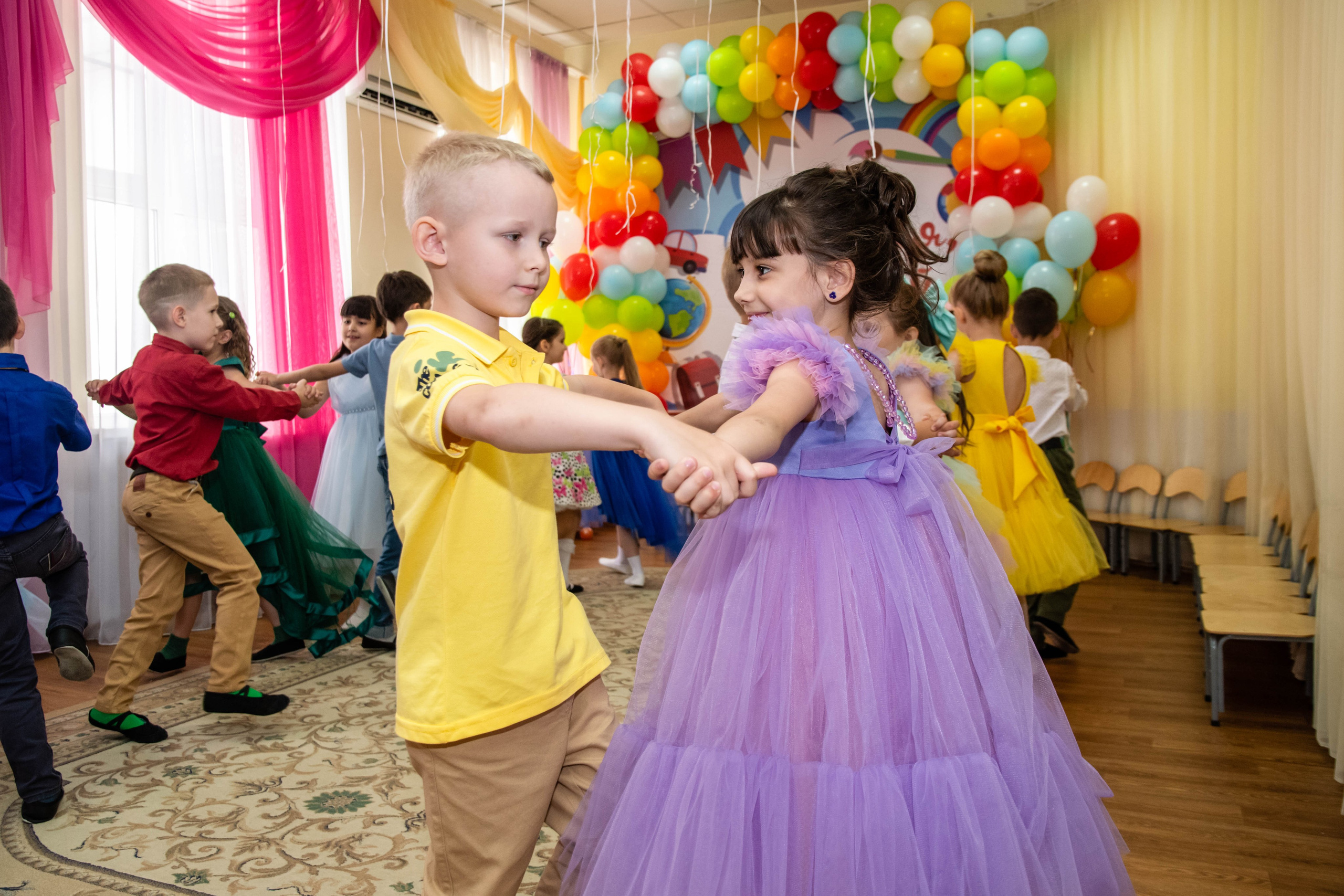 Фотограф на выпускной Краснодар. Вячеслав Скрипник Фотограф Краснодар