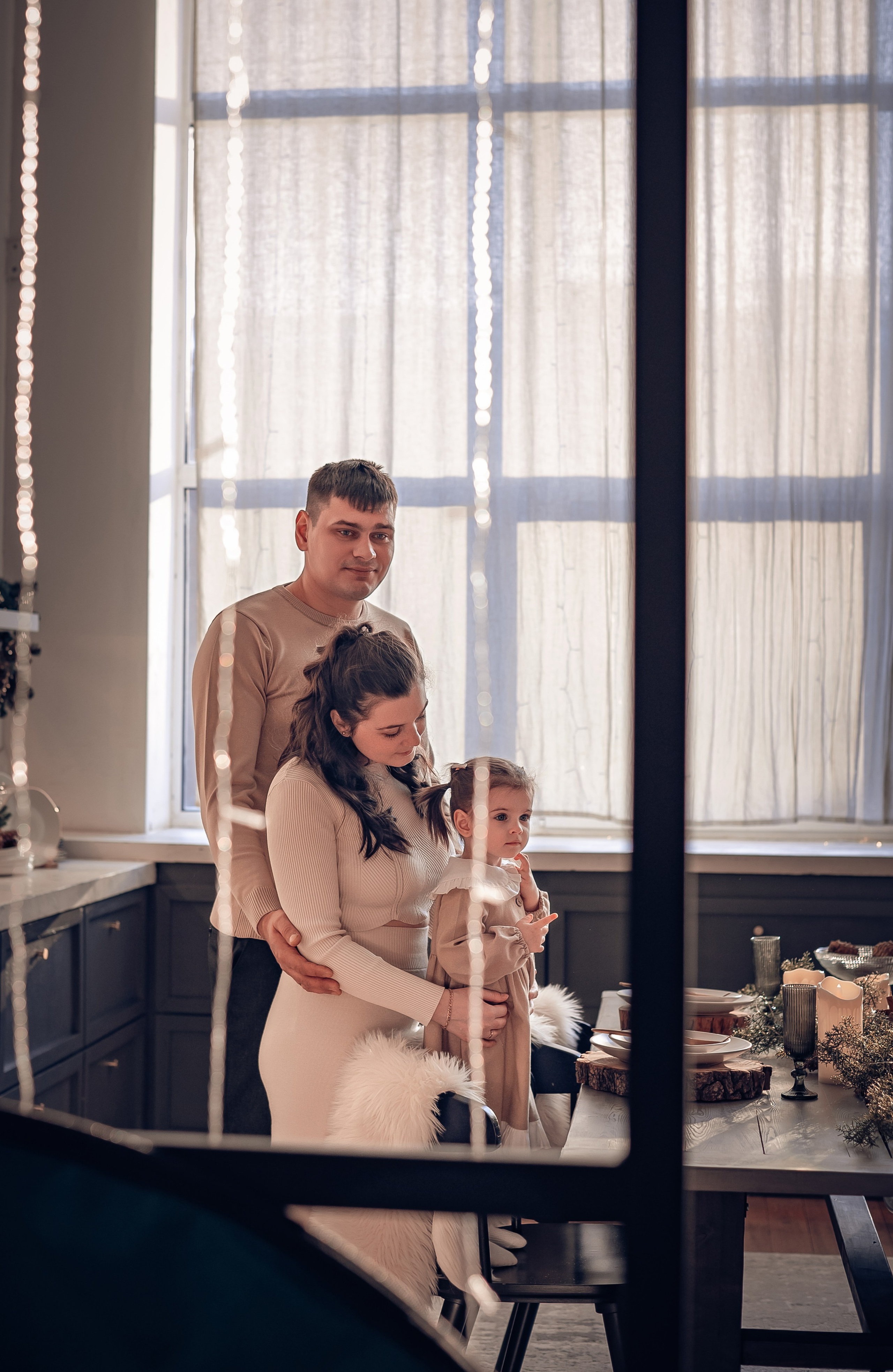 Виктория, Александр, Ванюша и Ариша. Фотографы крещения/венчания  Красноярск Татьяна и Вячеслав Переваловы