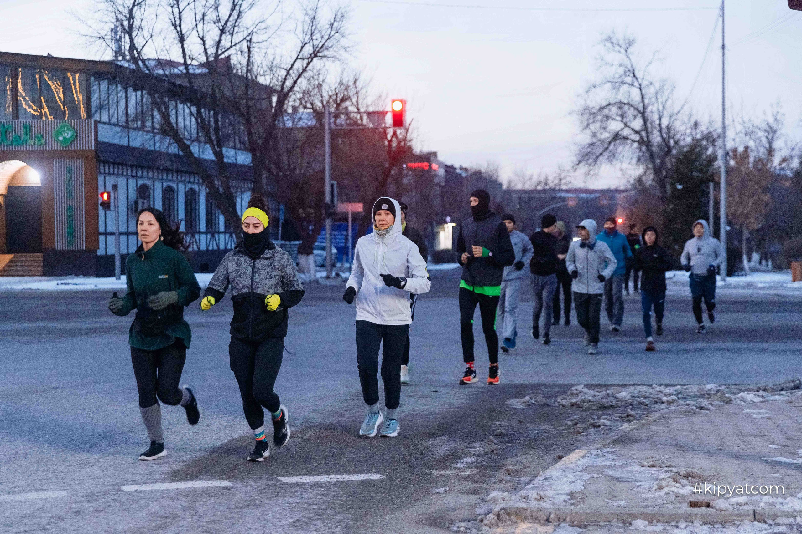 RUNHARD BY SPORTNATION