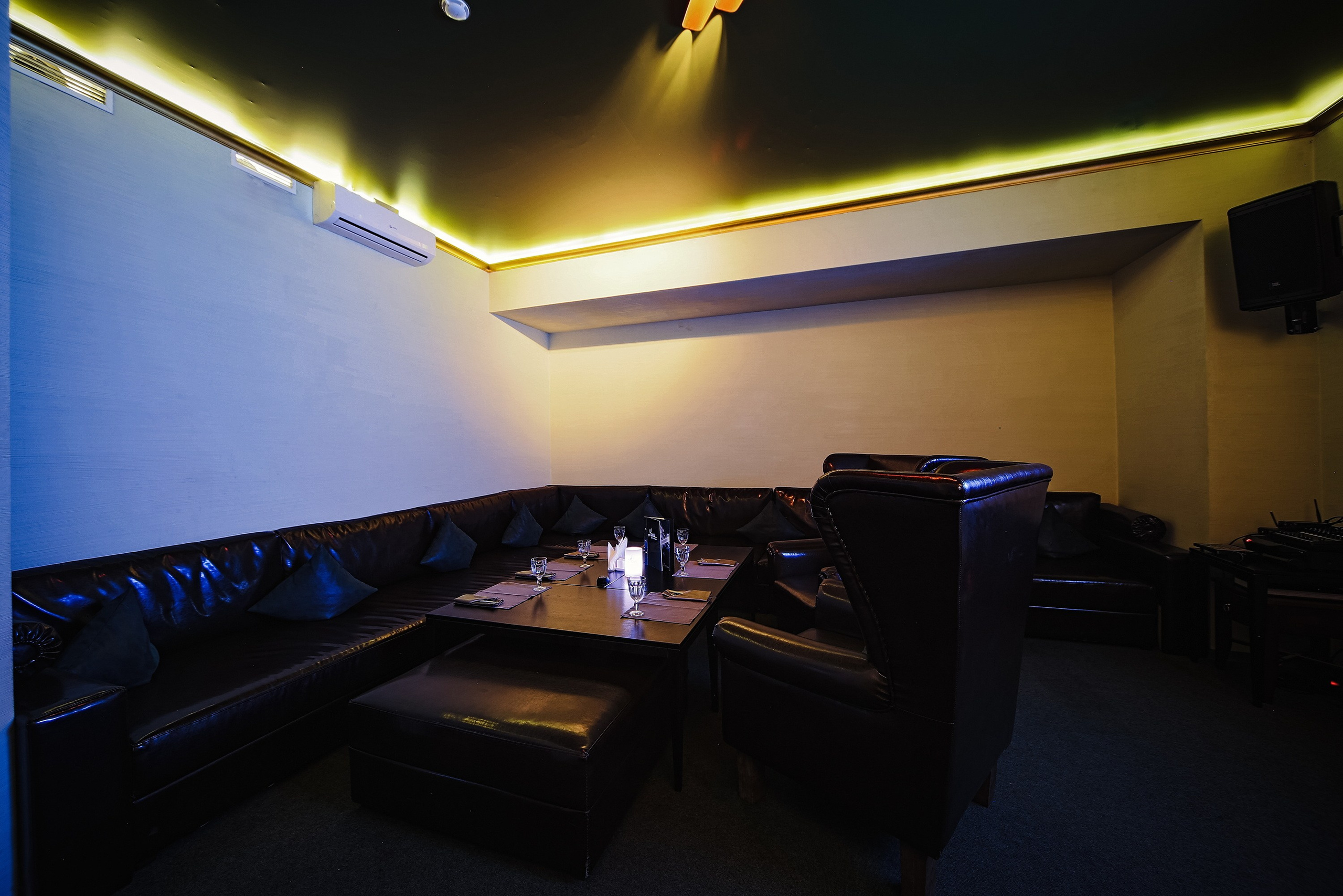 Караоке бар