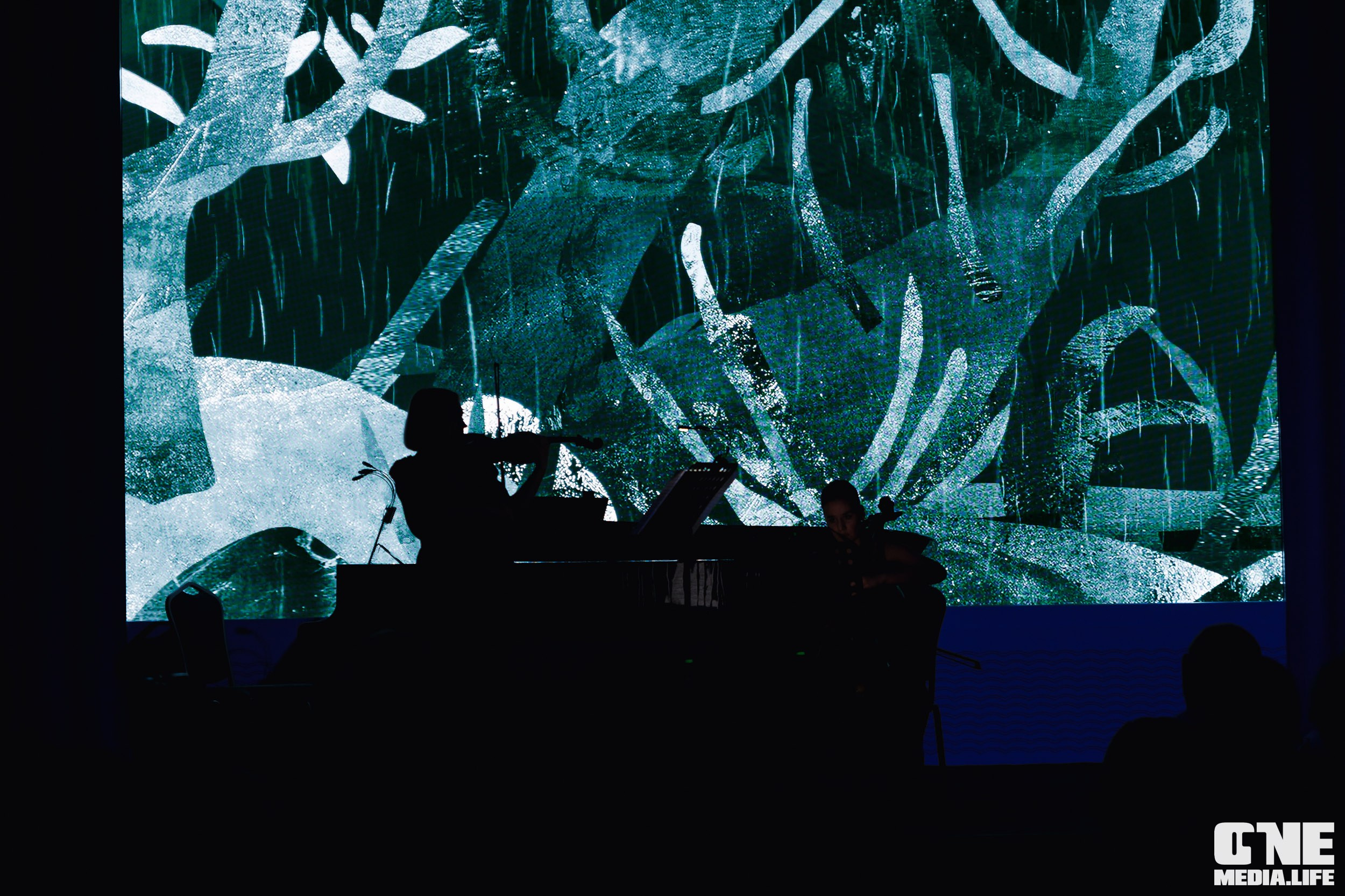 Фоторепортаж из Янтарь Холла. One Media Life: фоторепортажи, фотоотчеты с мероприятий и заведений