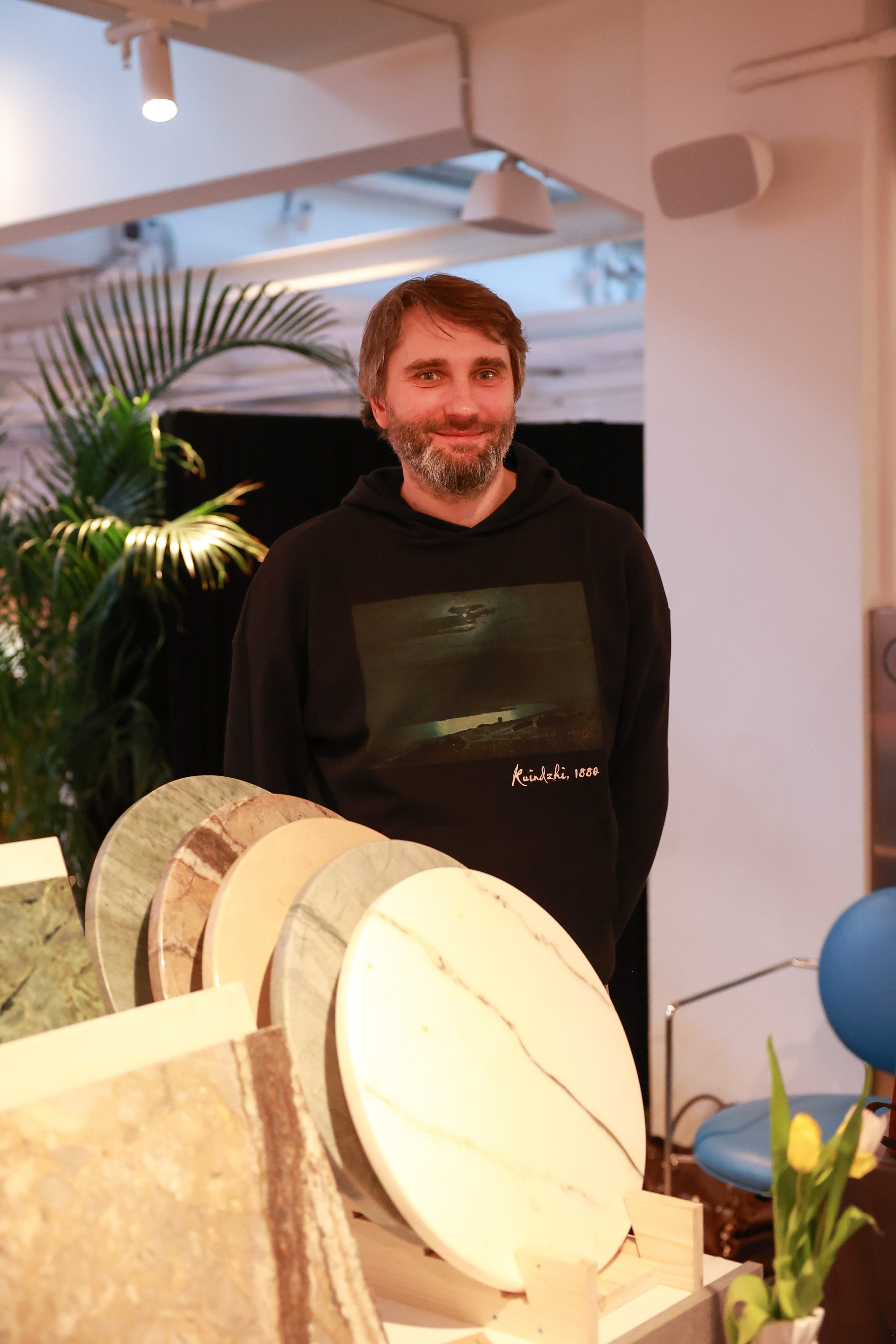 7–8 марта 2025 в пространстве «Три вокзала. Депо» / День 1 / фото Саша Жукова. Фотоотчеты «Ламбада-маркета»