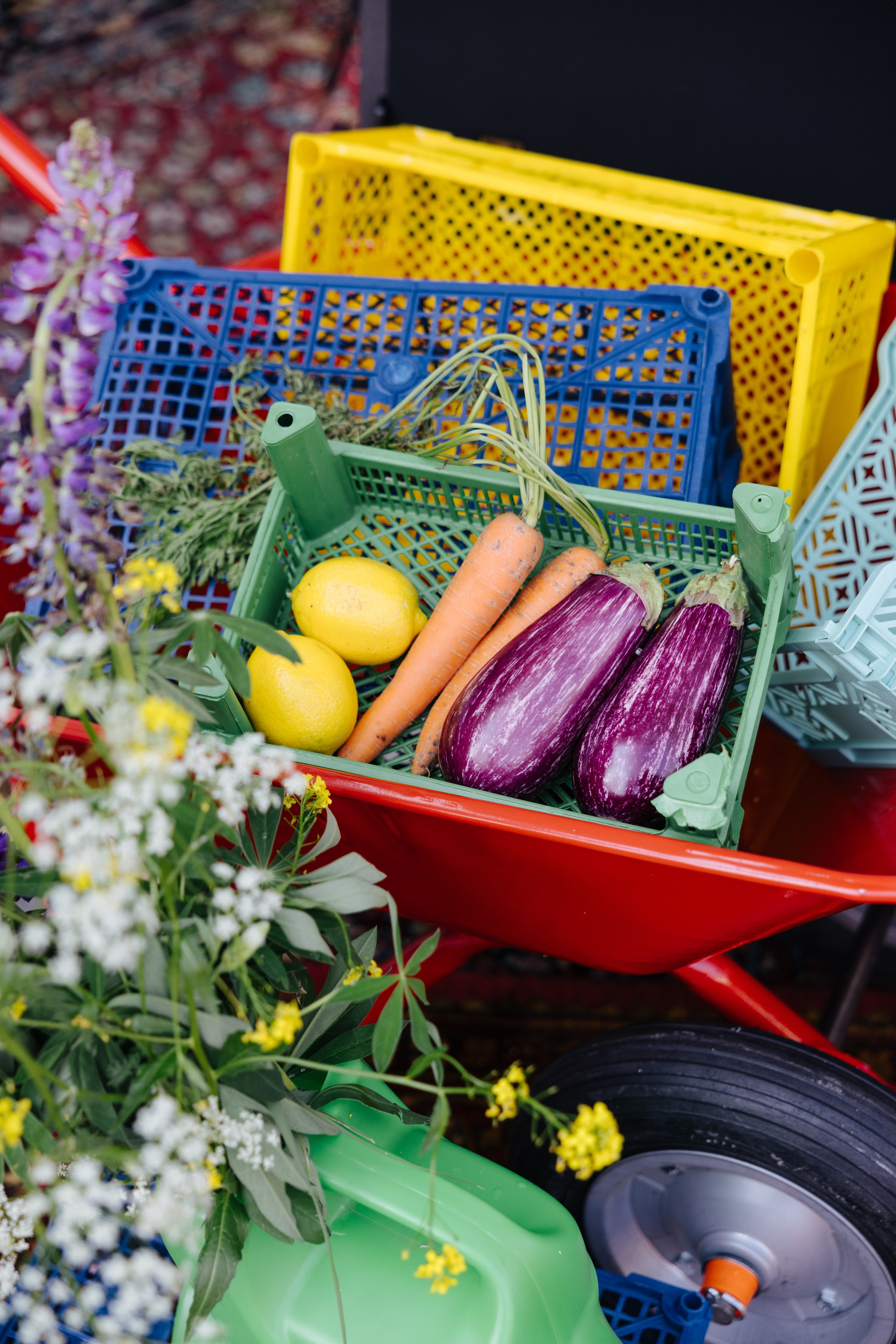 7–8 июня 2025 в пространстве «Три вокзала. Депо» / День 1 / фото Валерий Белобеев. Фотоотчеты «Ламбада-маркета»