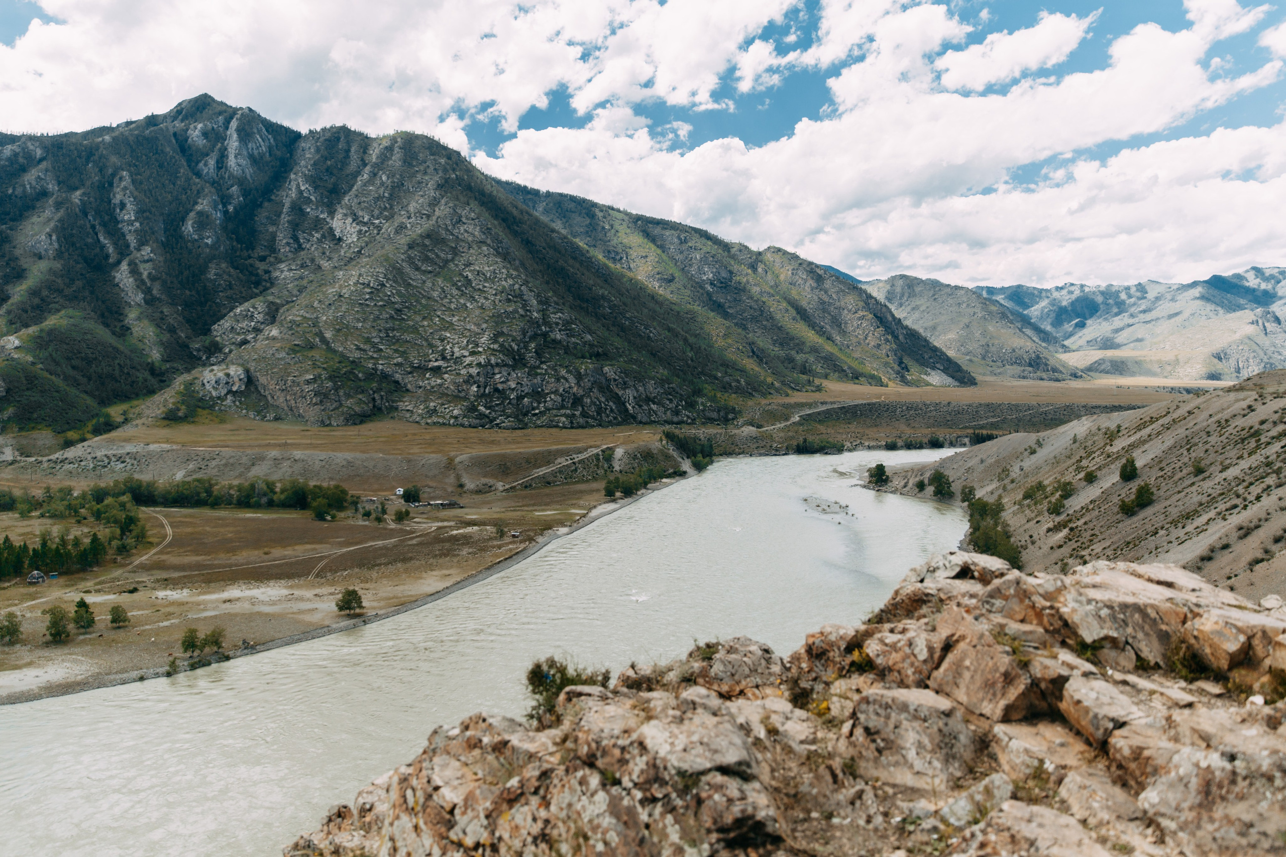 «Мы только что расписались и едем в свадебное путешествие. Будем в Ине». Фотограф Любовь Щербинина